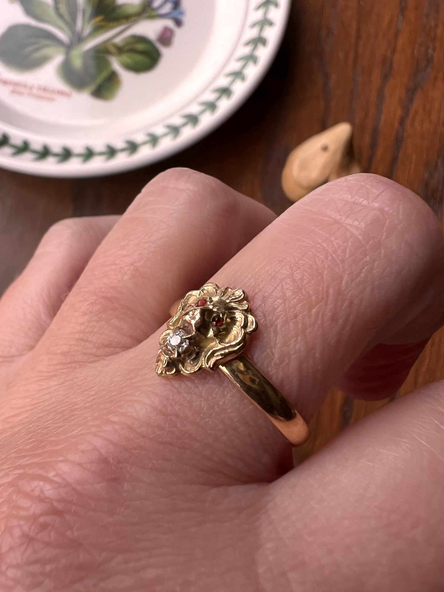 LION Antique Old Mine Cut Diamond Red Ruby Eyes Figural Animal Head Ring French Victorian 18k Gold Solid Stacker Band Unique Gift Unisex Man