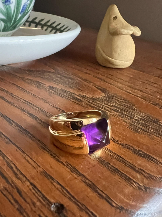 PYRAMID Cut GUMDROPS Vintage SUGARLOAF Purple Amethyst Wide Band Ring 18k Gold French Glowing Chunky Stacker Retro