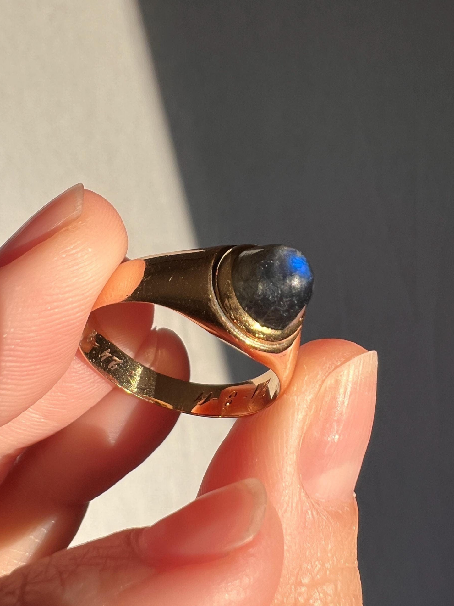 Rare Glowing LABRADORITE Blue Sugarloaf DATED 1936 Art Deco Ring Vintage Gypsy Band Solitaire Unisex Tall Stacker