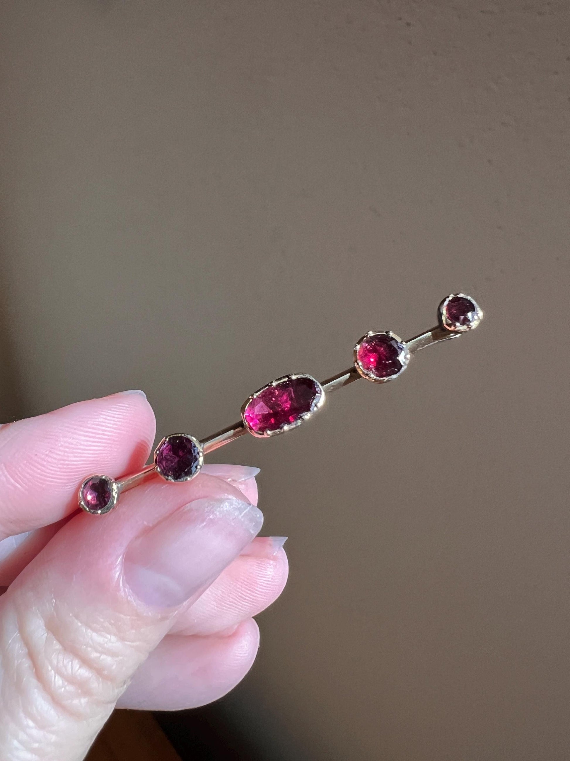 Flat Cut GARNET Glowing Purple Red Georgian Victorian Collet Set 9k Gold Bar Brooch Pin for Pendant Minimalist Gift Neckstack Five Stone