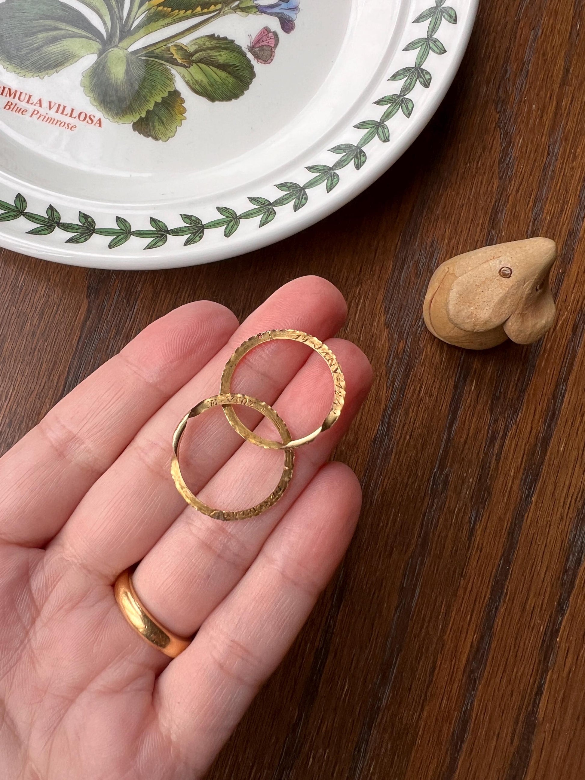 DATED 1842 Early VICTORIAN French Antique 18k Gold GIMMEL Twin Wedding Band Puzzle RiNG Embossed Engraved Donut Stacker Gift Love Georgian