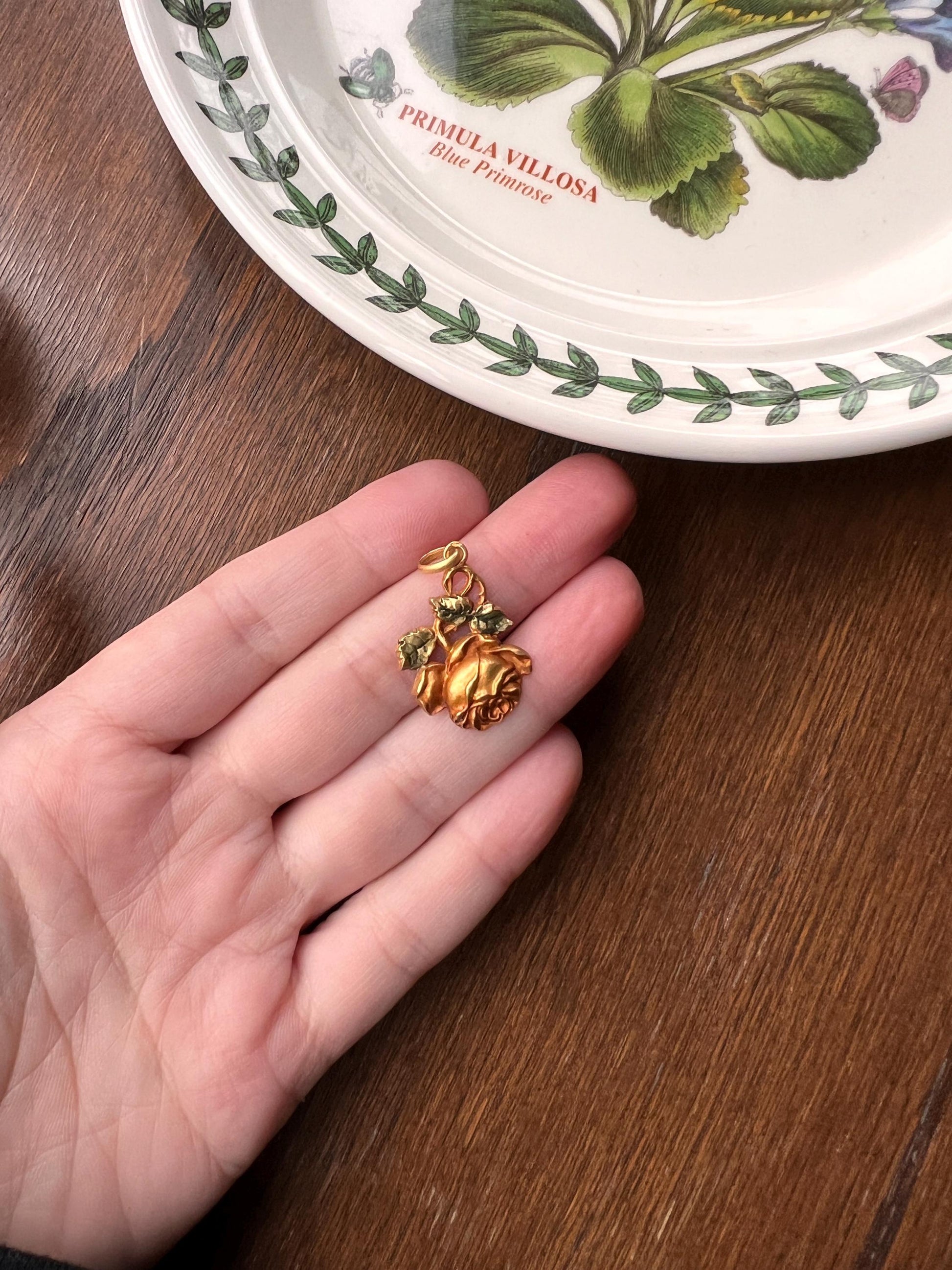 ROSE Flower 18k Gold French Antique Art NOUVEAU Victorian Pendant Figural Green Red Vermeil Romantic Gift Belle Epoque 3D Lifelike Neckmess