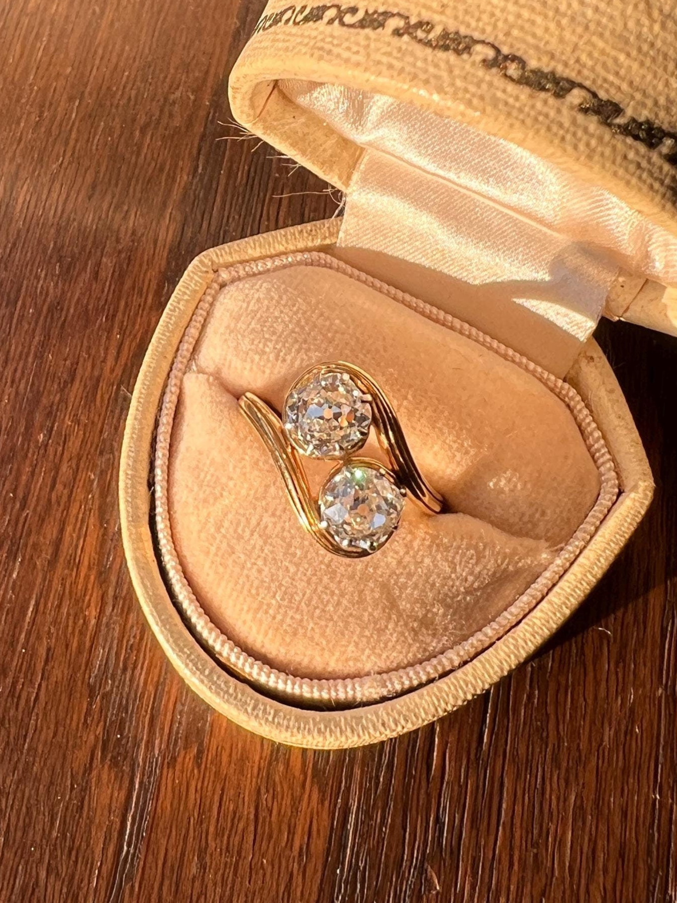 Toi et Moi 1.7 CARAT Old Mine Cut DIAMOND Chunky Two Stone Antique Ring French 18k Gold Angled Swirl Band Stacker Romantic Gift OMC 1.7Ctw