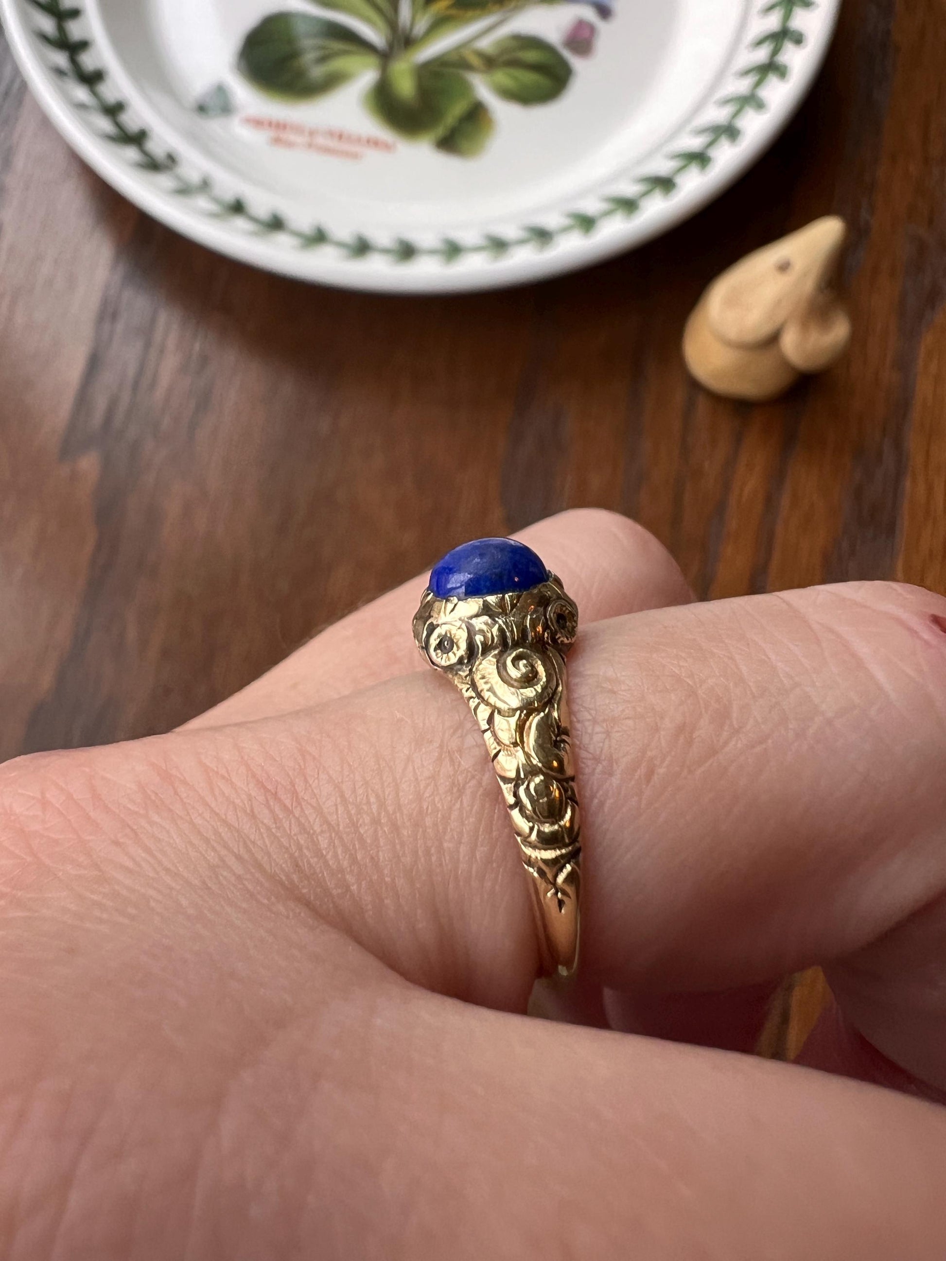 ORNATE Floral Embossed Blue LAPIS Lazuli Solitaire Ring Antique 18k Gold Victorian to Georgian Stacker Romantic Gift Tall Detailed Band