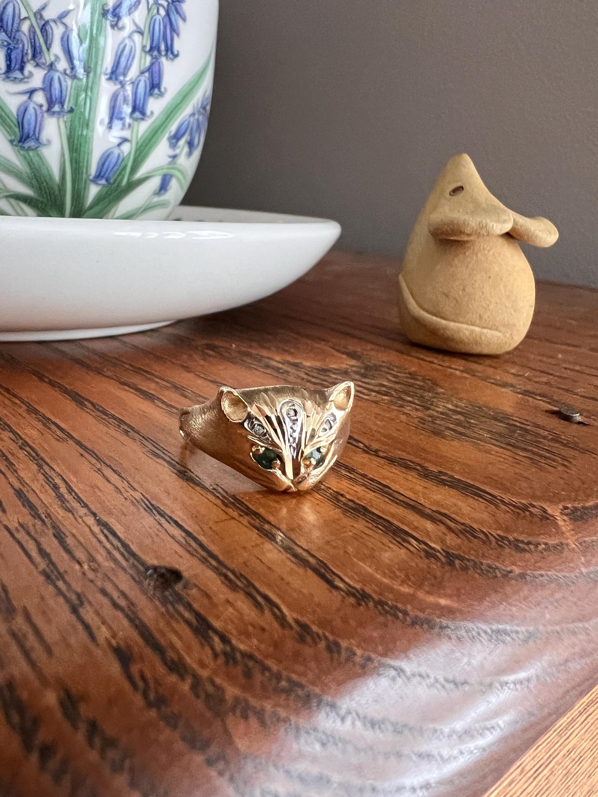 CAT Fun Figural Kitty Ring Green Emerald Eyes Diamond 9k Gold Stacker Animal Jewelry Band Kitten Vintage Whimsical Gift Not 10k