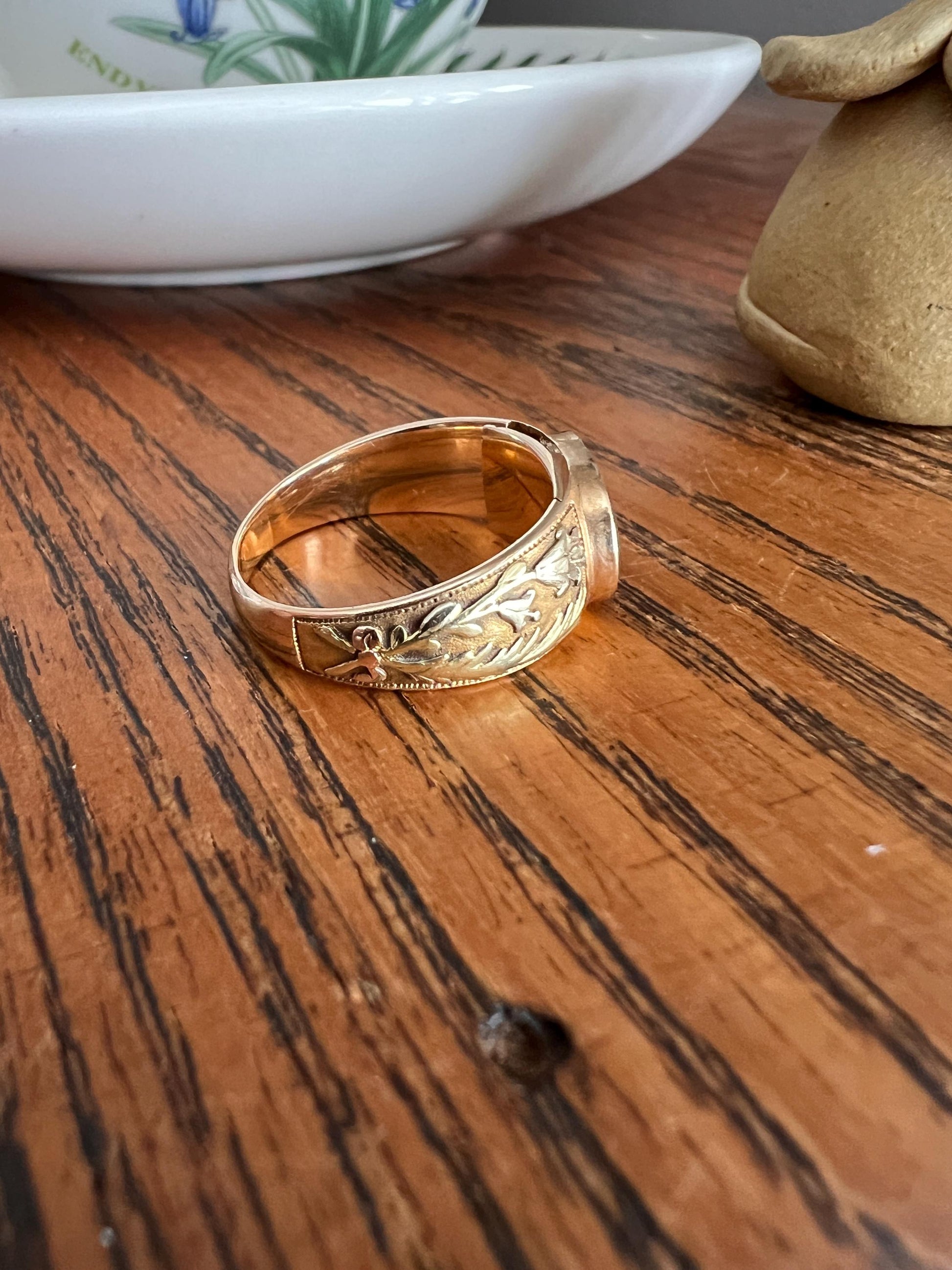 GEORGIAN Era LOCKET Back Ring French Marquise Nobility 18k Gold Tricolor Floral Lily Louis XVI Royal Provenance Chunky Figural Historical