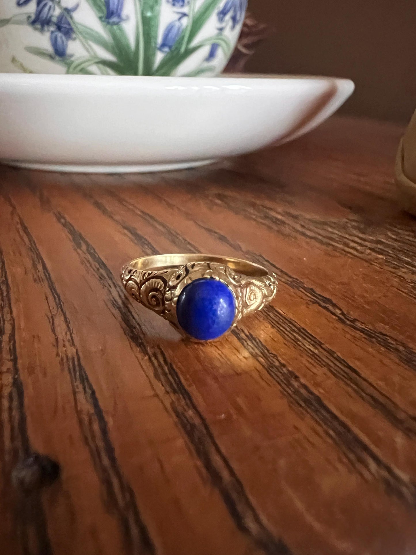 ORNATE Floral Embossed Blue LAPIS Lazuli Solitaire Ring Antique 18k Gold Victorian to Georgian Stacker Romantic Gift Tall Detailed Band