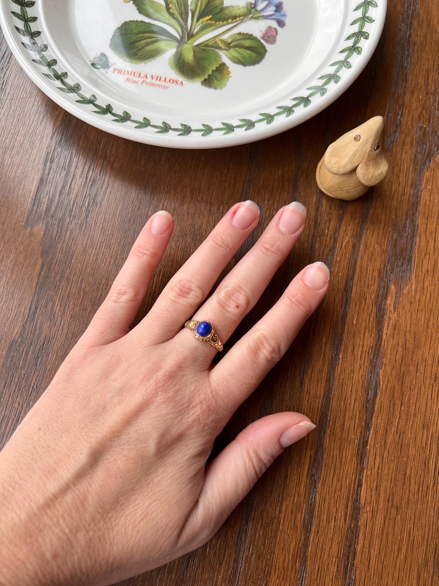 ORNATE Floral Embossed Blue LAPIS Lazuli Solitaire Ring Antique 18k Gold Victorian to Georgian Stacker Romantic Gift Tall Detailed Band