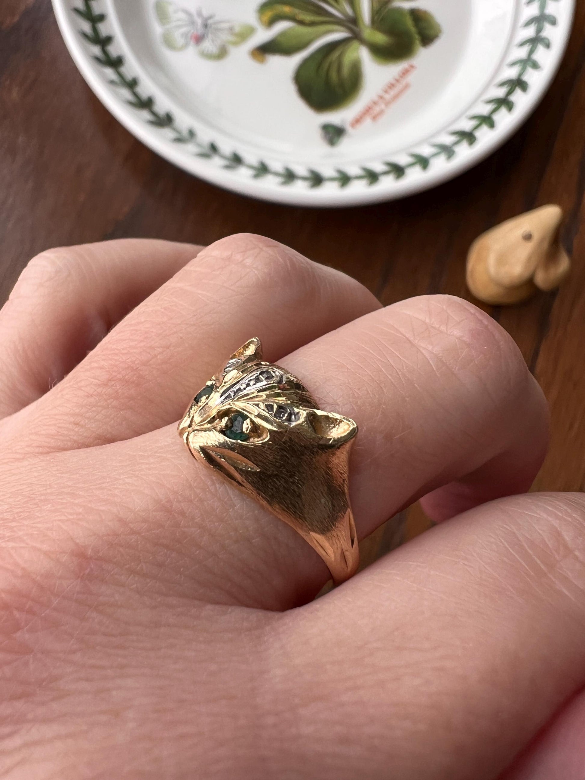 CAT Fun Figural Kitty Ring Green Emerald Eyes Diamond 9k Gold Stacker Animal Jewelry Band Kitten Vintage Whimsical Gift Not 10k