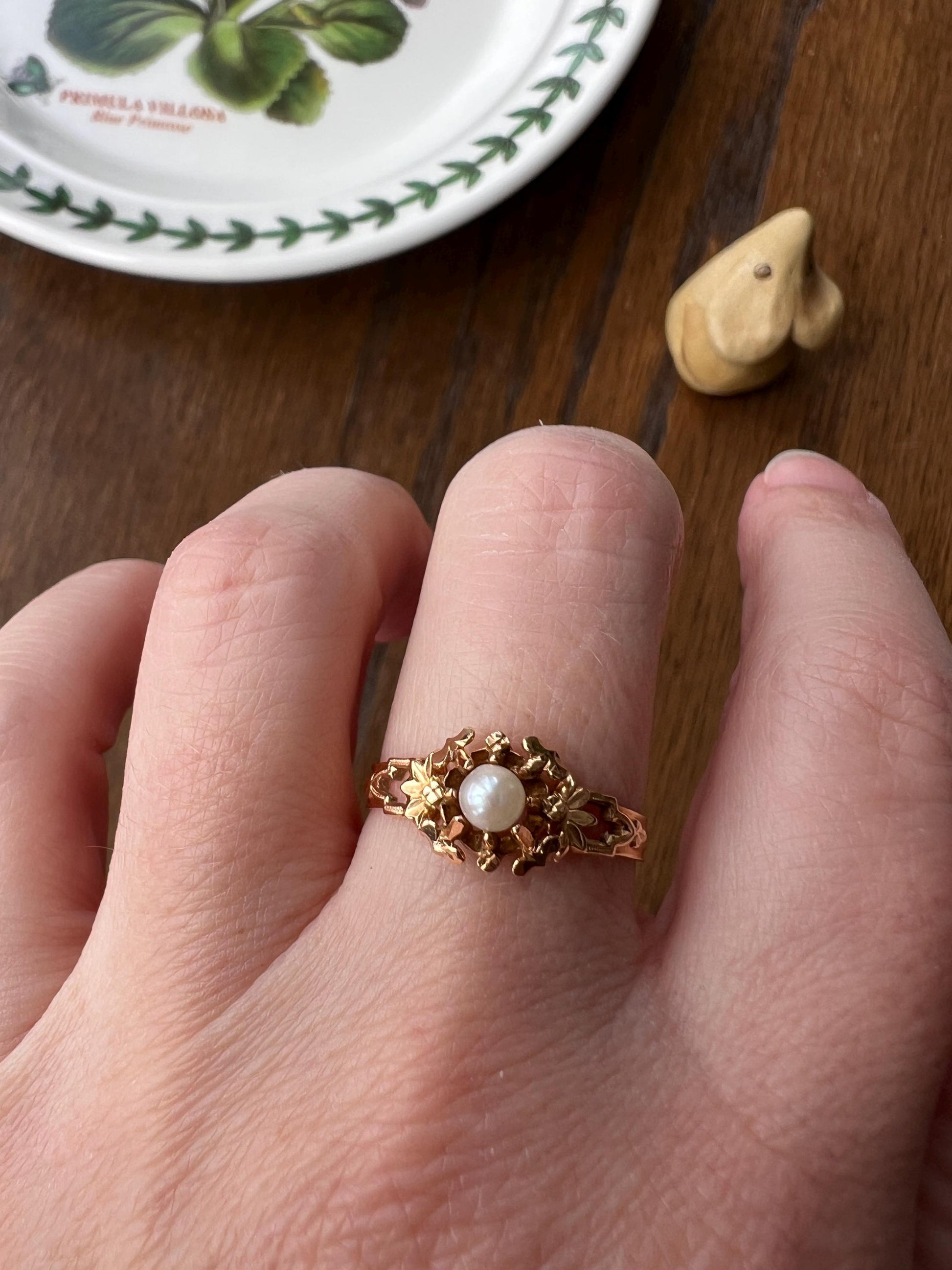 Ornate FLORAL Clover Pearl Solitaire Ring 18k Gold Stacker June Birthstone Birthday Ringstack French Belle Epoque