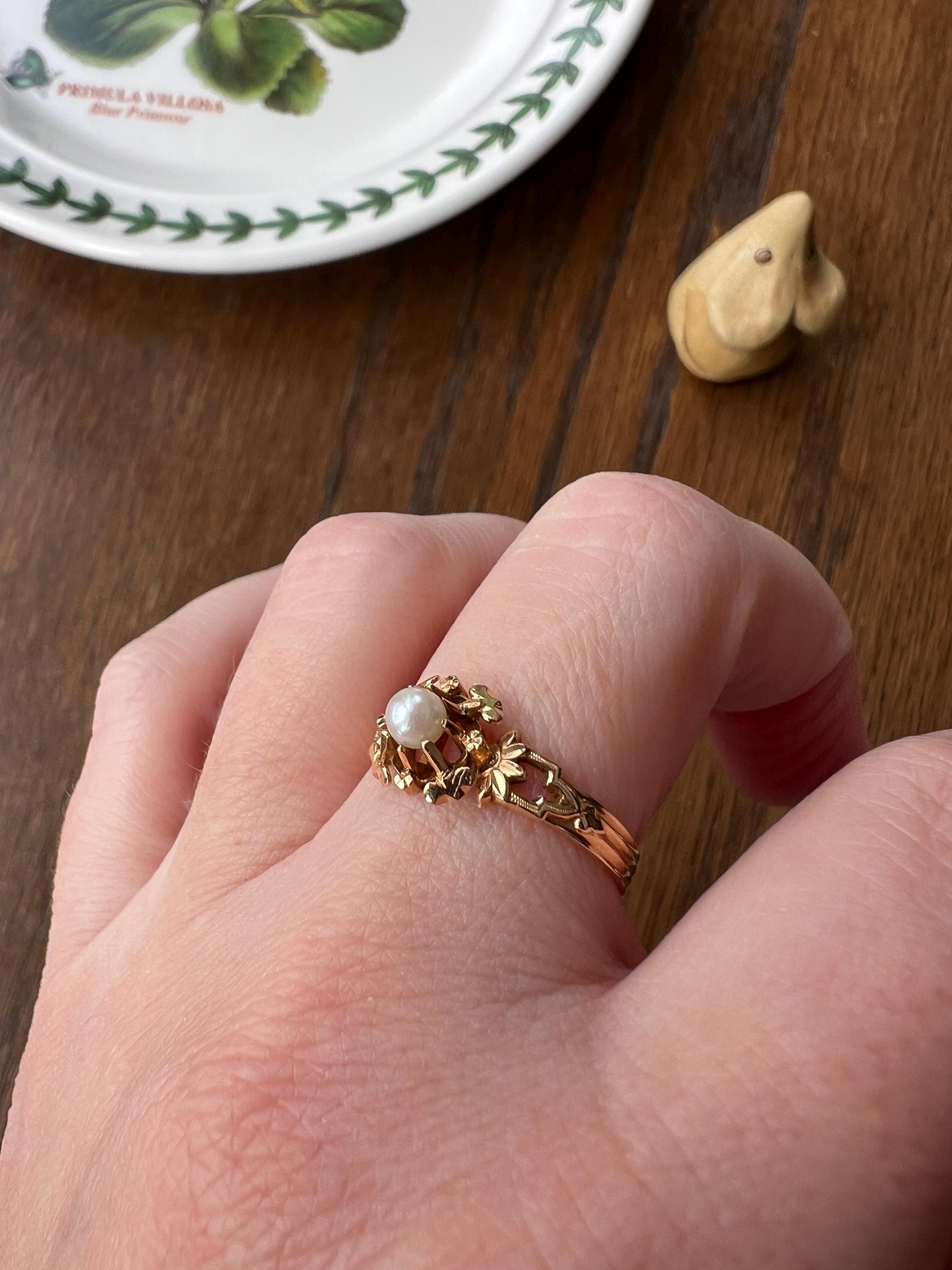 Ornate FLORAL Clover Pearl Solitaire Ring 18k Gold Stacker June Birthstone Birthday Ringstack French Belle Epoque