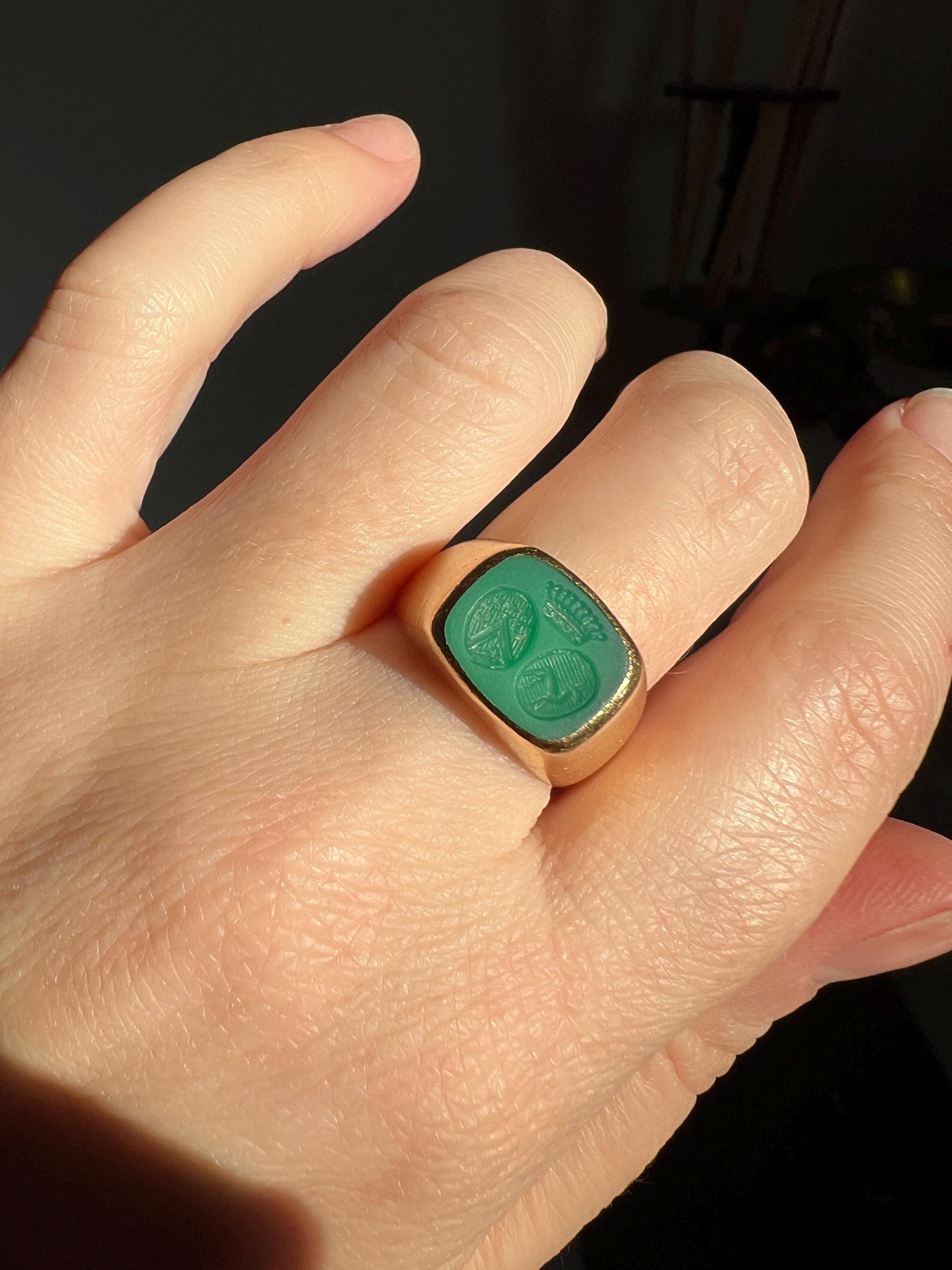 Green CHRYSOPRASE Antique SIGNET Ring French Nobility 18k Gold Belle Epoque Unisex Man Gift Coat of Arms Heraldic Crest Deer Moon Star Bunny