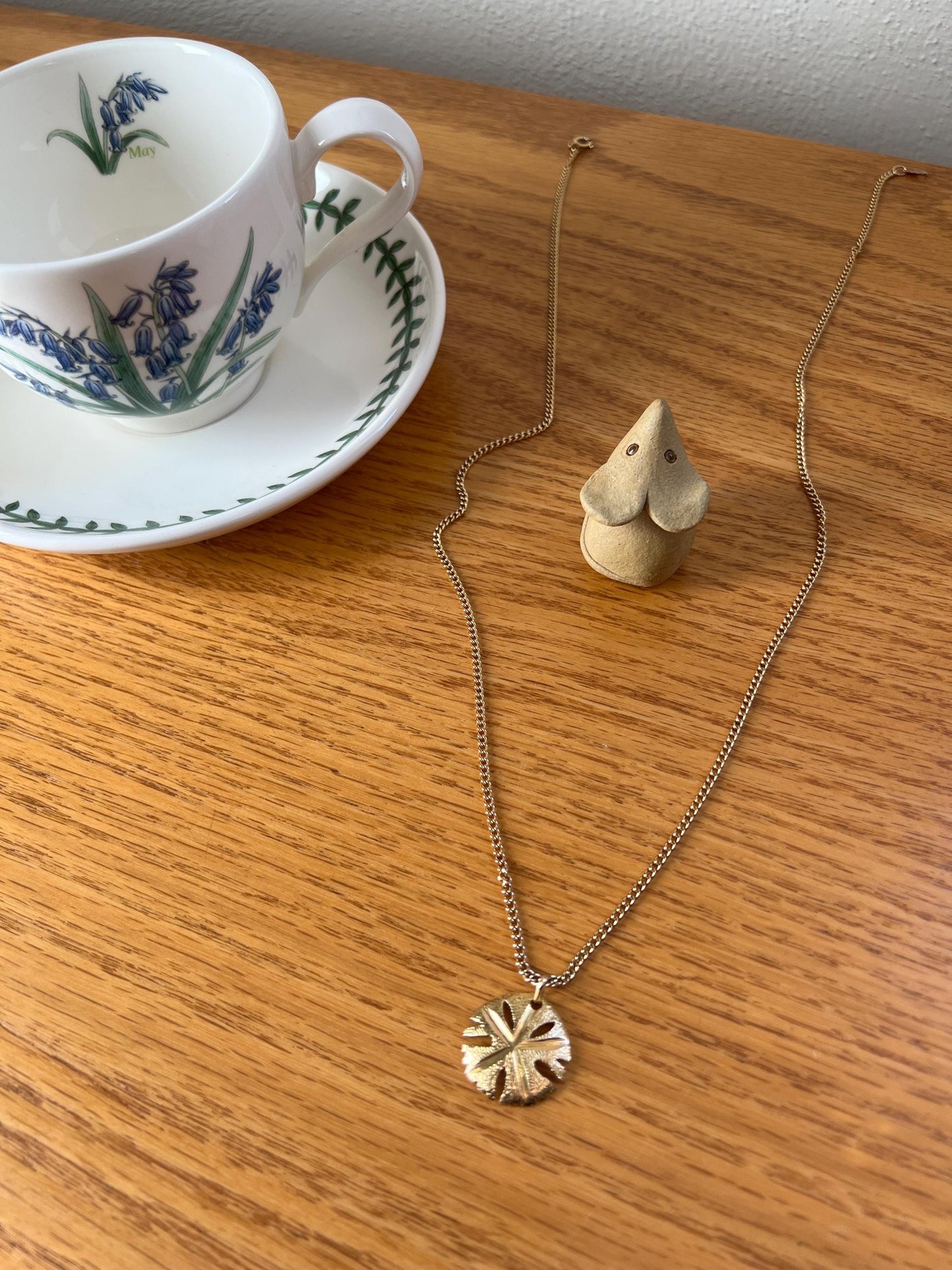 Vintage Lucky Sand Dollar Pendant 3.2g 18k Gold Gift Amulet Good Luck Charm Figural Neckmess Neckstack Nautical Sea Prosperity Love Medal