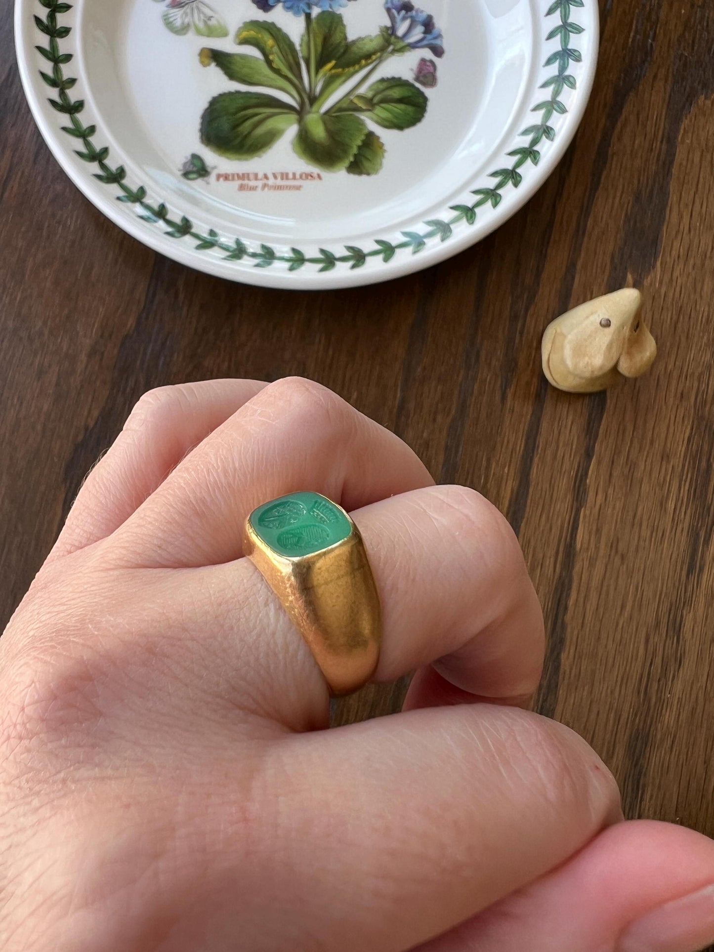 Green CHRYSOPRASE Antique SIGNET Ring French Nobility 18k Gold Belle Epoque Unisex Man Gift Coat of Arms Heraldic Crest Deer Moon Star Bunny