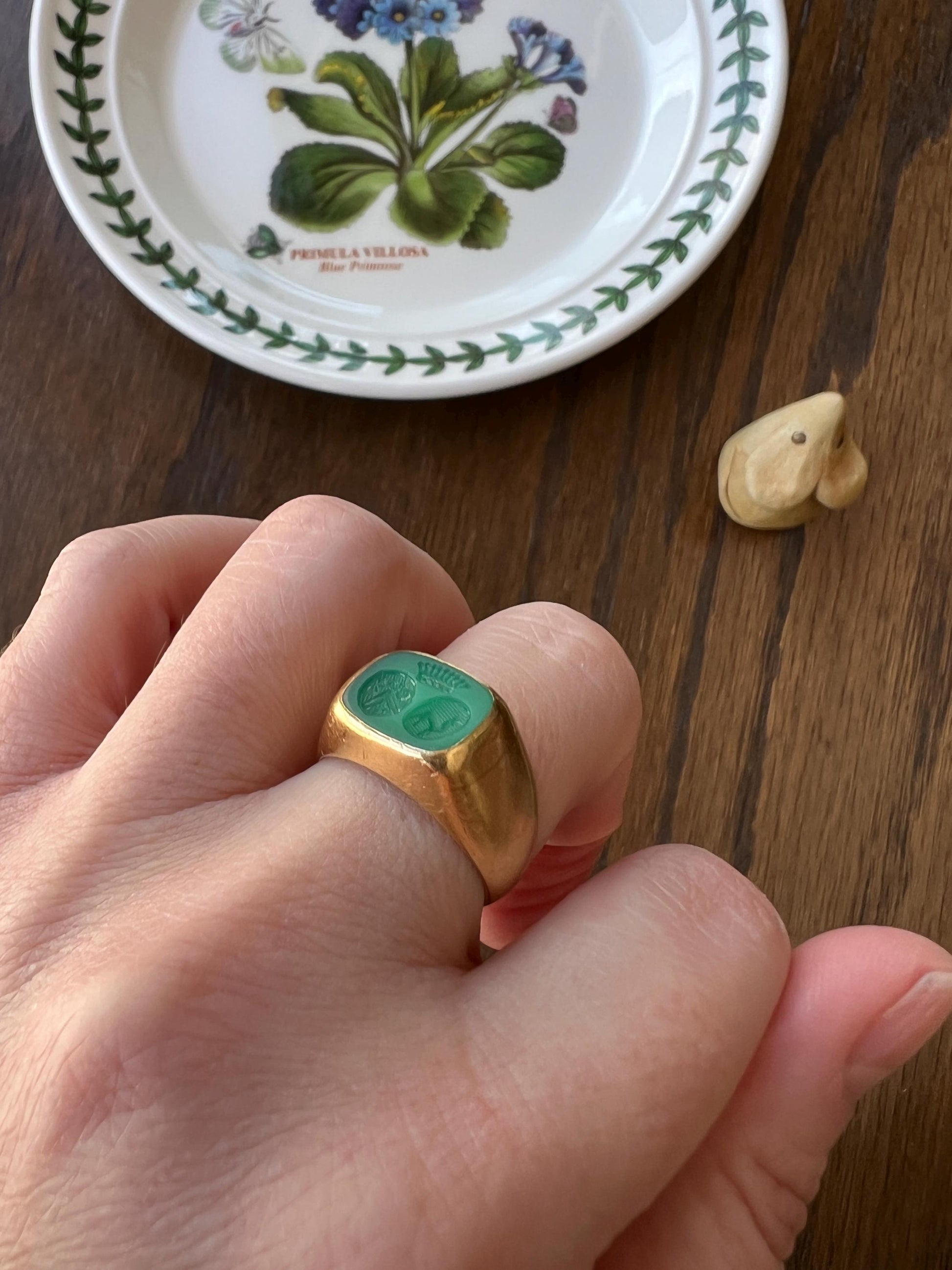 Green CHRYSOPRASE Antique SIGNET Ring French Nobility 18k Gold Belle Epoque Unisex Man Gift Coat of Arms Heraldic Crest Deer Moon Star Bunny