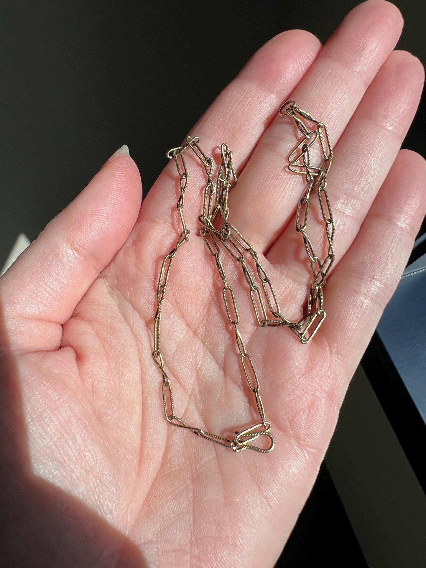 Antique VICTORIAN Ribbed Link Paperclip Twist Chain 14k Gold Layering Warm Neckmess Neckstack Unique Link Old Hook Clasp Pendant Holder
