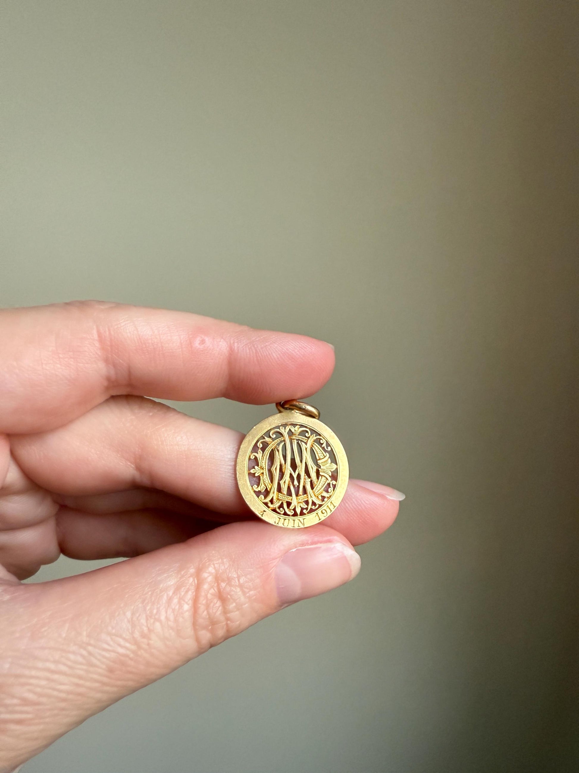 DATED 1911 French Antique Medallion Monogram A M D ? 18k Gold Romantic Gift Belle Epoque Art Nouveau Victorian Ornate Initials June 4 Unisex