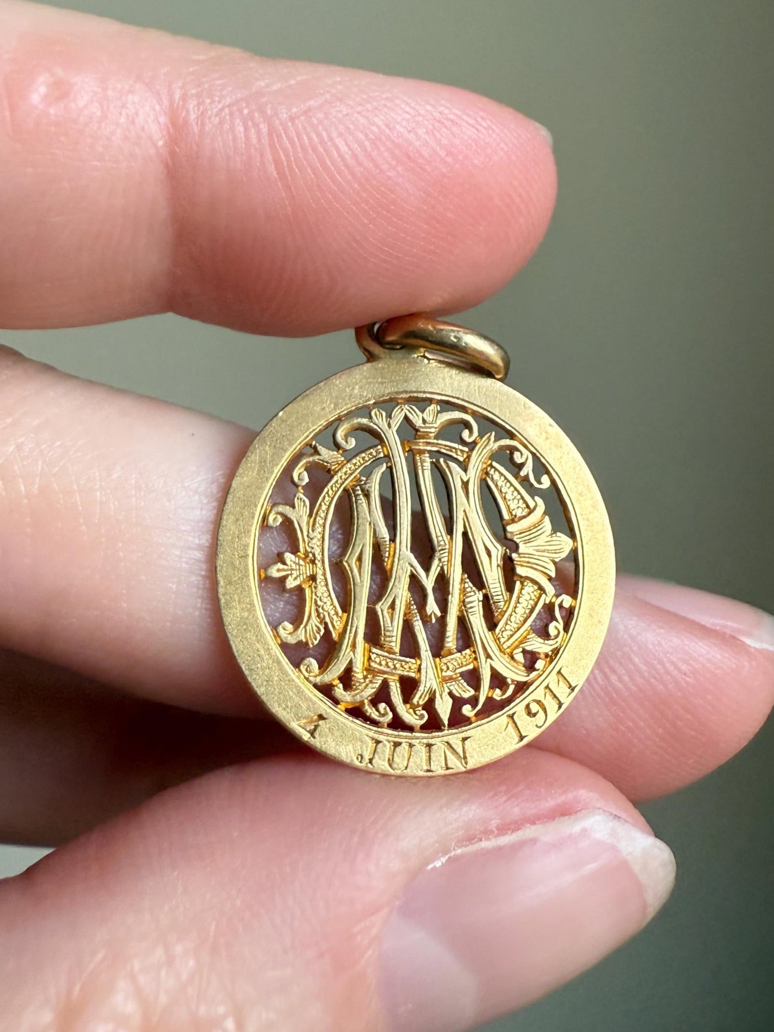 DATED 1911 French Antique Medallion Monogram A M D ? 18k Gold Romantic Gift Belle Epoque Art Nouveau Victorian Ornate Initials June 4 Unisex