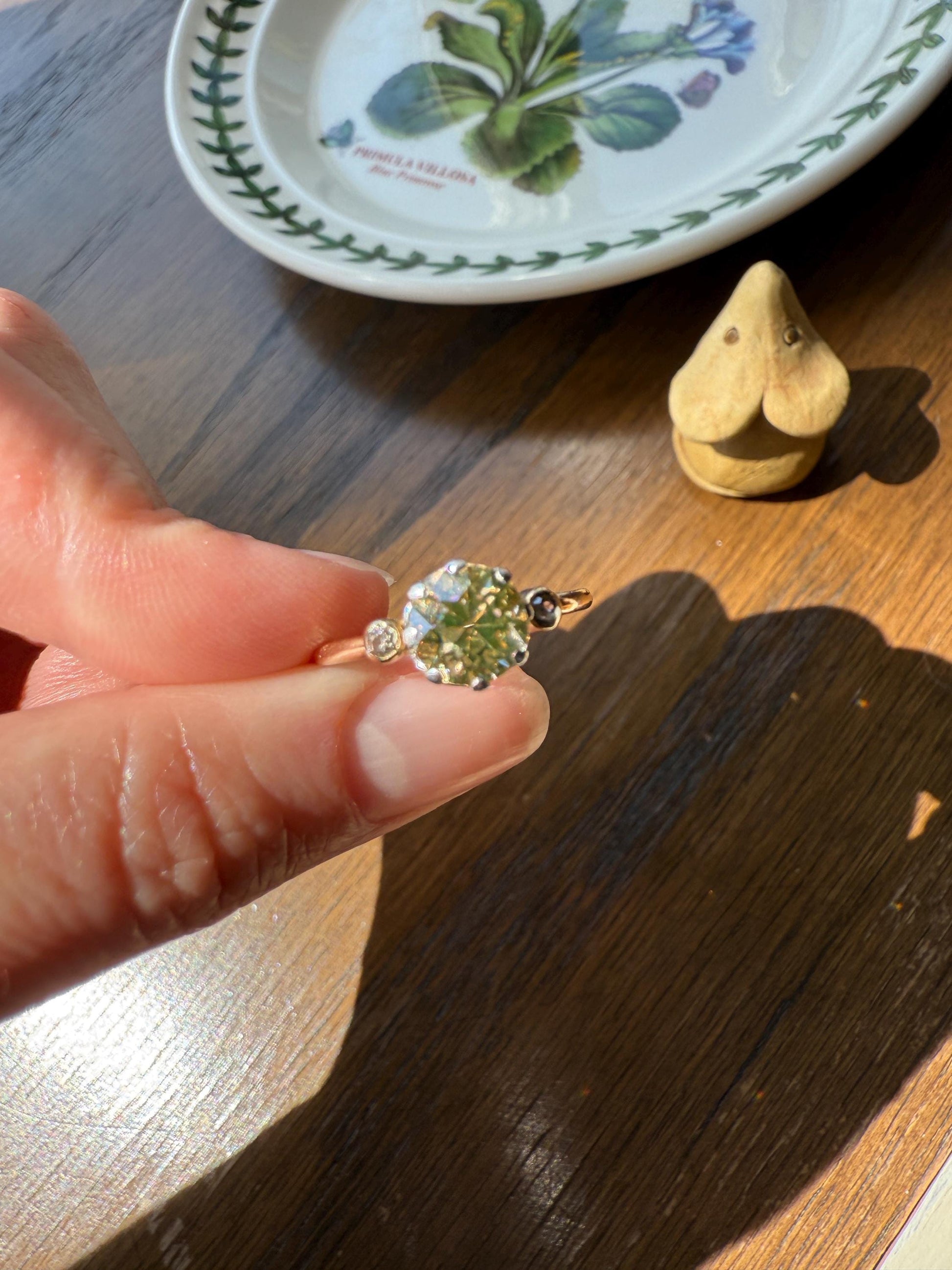 Antique Eye Clean Color Change 1.5 Carat Tdw Antique Fancy Champagne Green Yellow Old Mine Cut DIAMOND Solitaire Ring Three Stone 18k Gold