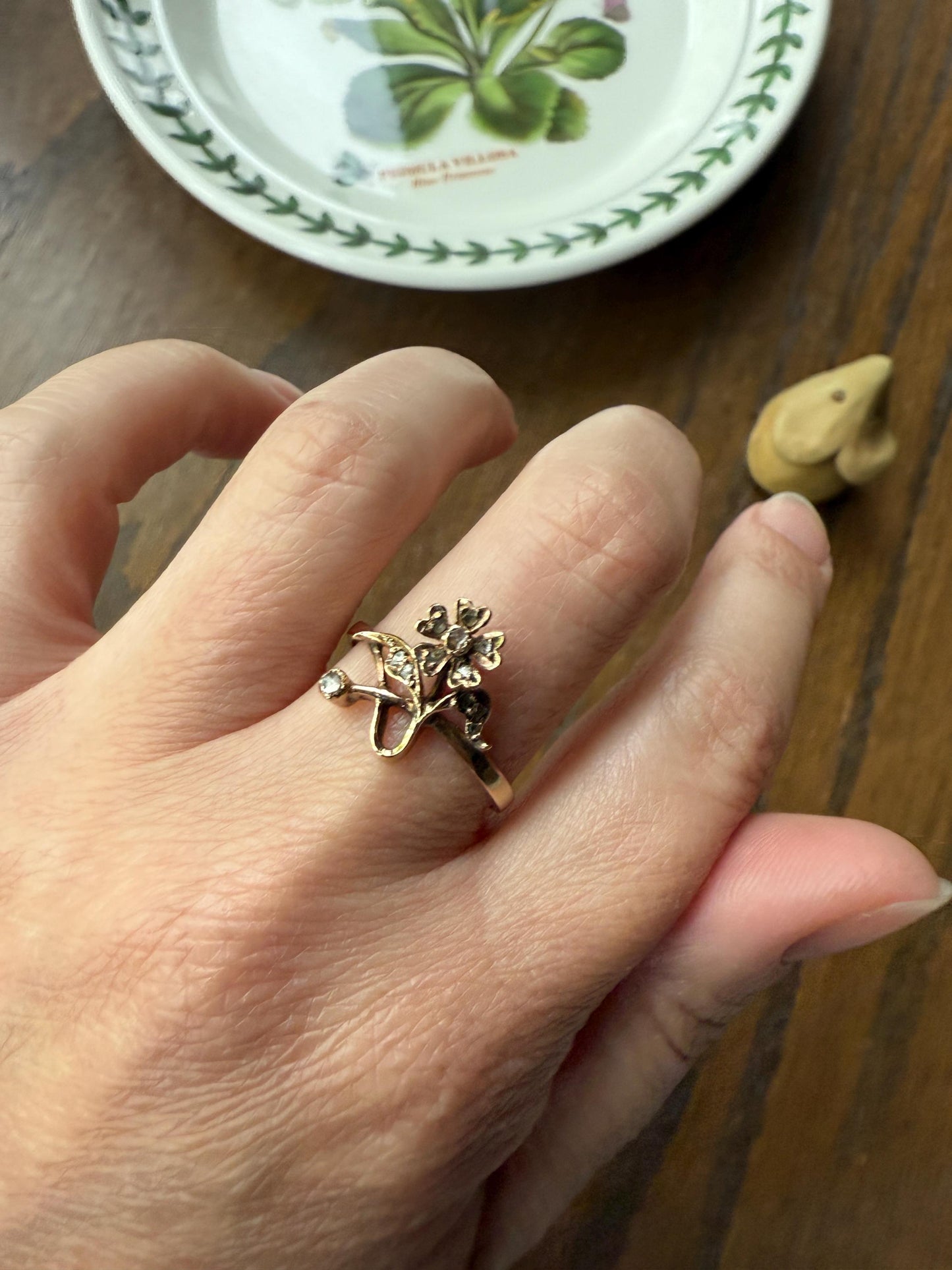 The Antique 25 Year Anniversary Ring DATED 1911 FLOWER Daisy Forget Me Not Rose Cut DIAMOND Petals Leaves Figural Jugenstil Art Nouveau Gift