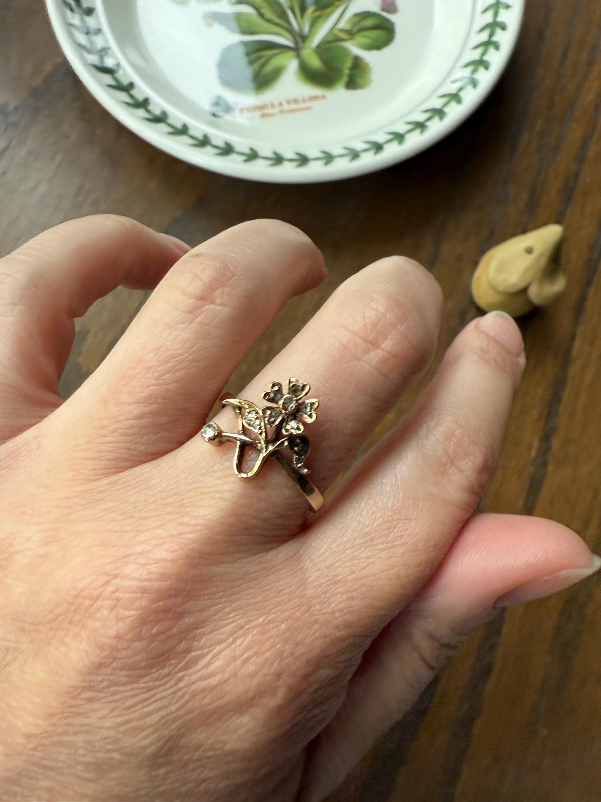 The Antique 25 Year Anniversary Ring DATED 1911 FLOWER Daisy Forget Me Not Rose Cut DIAMOND Petals Leaves Figural Jugenstil Art Nouveau Gift
