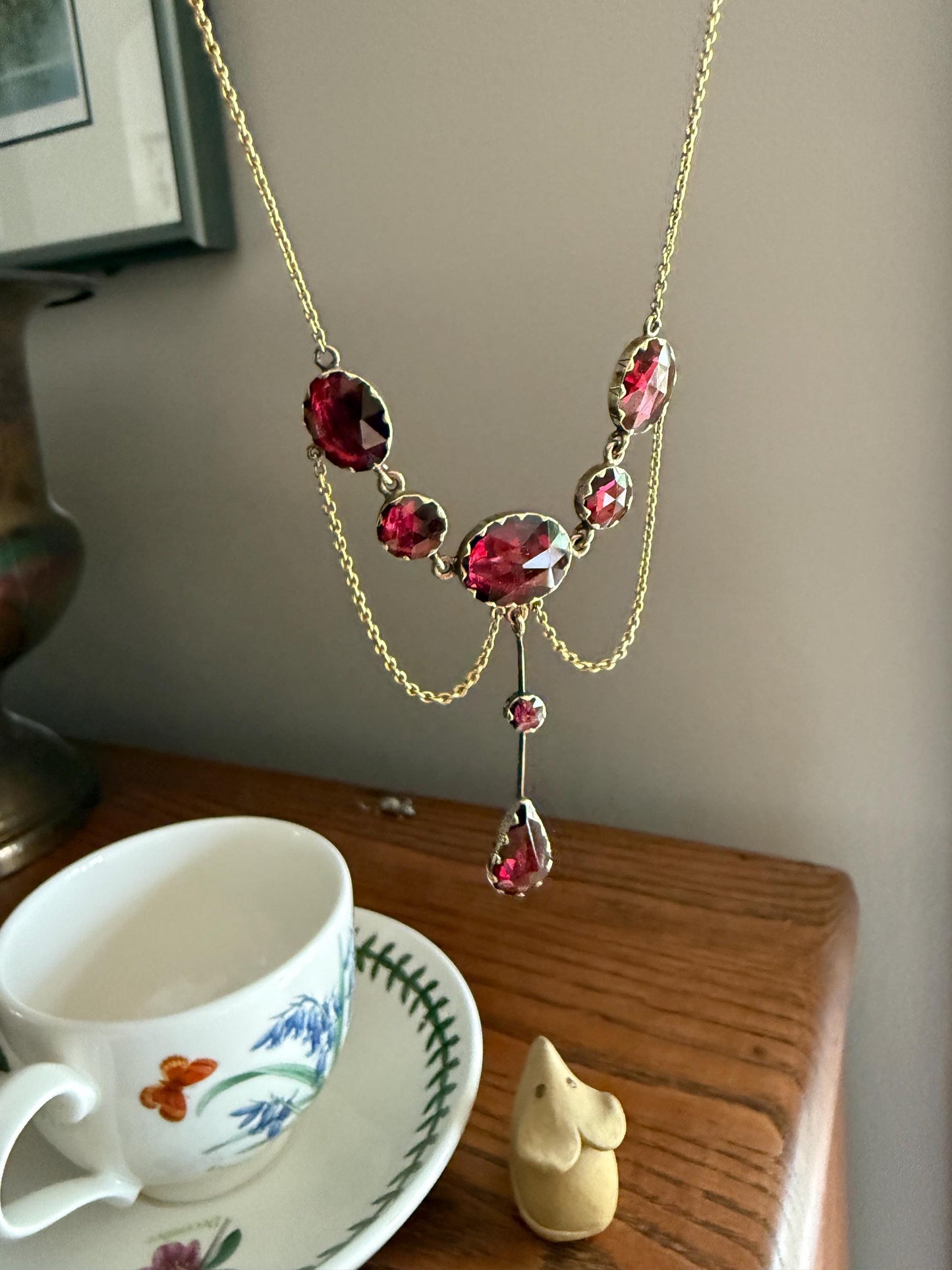 Gorgeous PERPIGNAN GARNET Festoon NECKLACE Drapery Chain 18k Gold Bezel Set Rose Cut Closed Back Almandine Glowing Raspberry Wine Love Gift