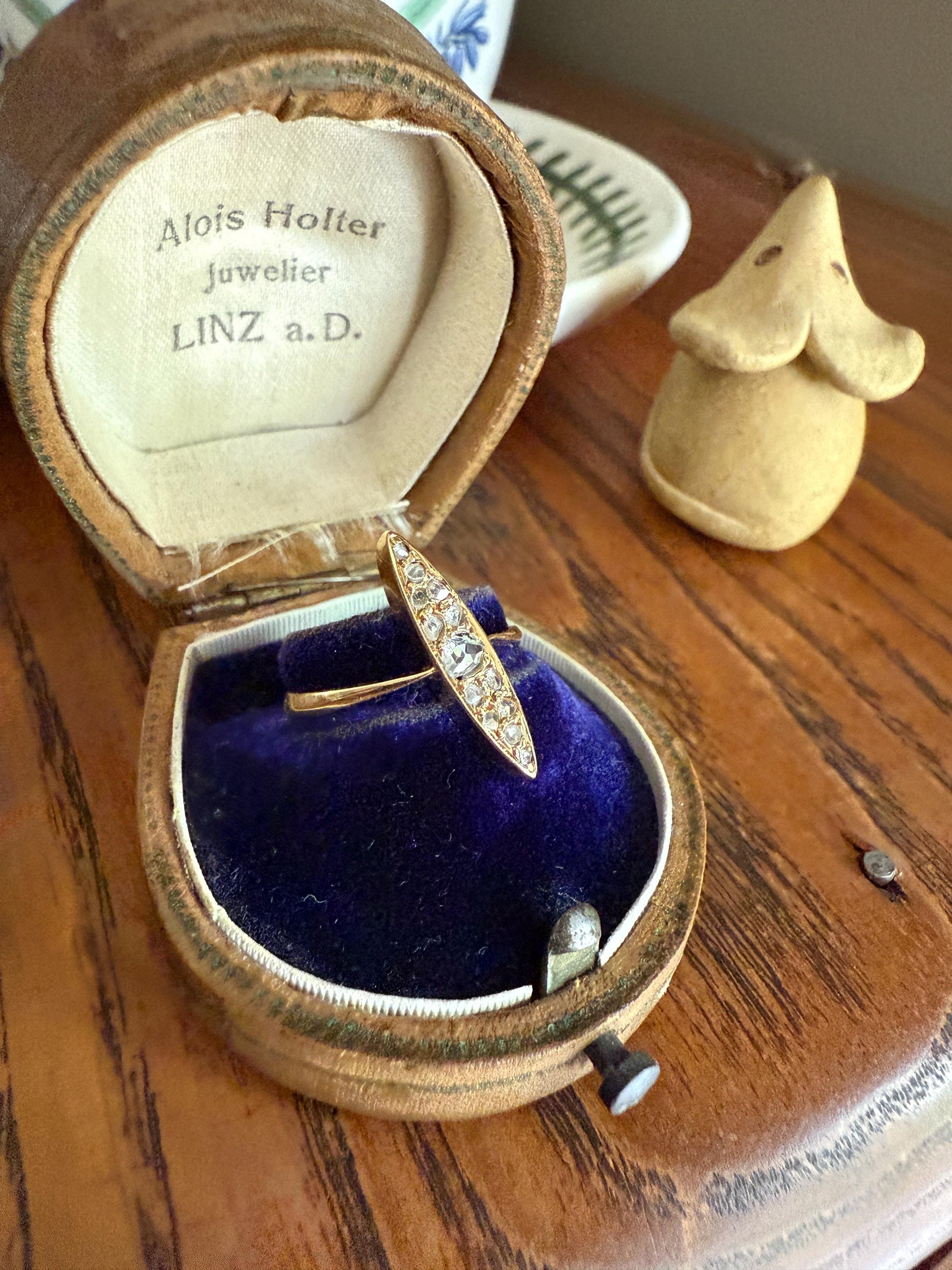 ANGLED Skinny Navette 13 Rose Cut DIAMOND Antique Ring 18k Gold Victorian to Georgian Scalloped Romantic Gift