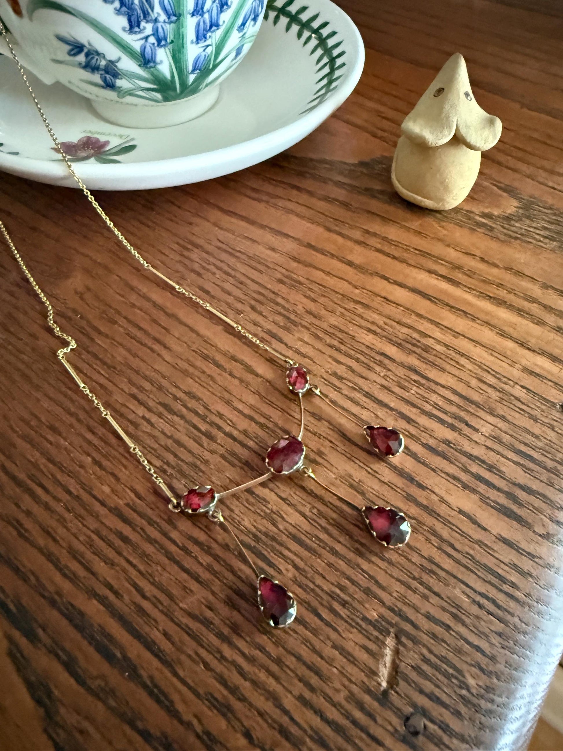 Perpignan GARNET Festoon Necklace Drapery Chain 18k Gold Bezel Set Rose Cut Closed Back Almandine Glowing