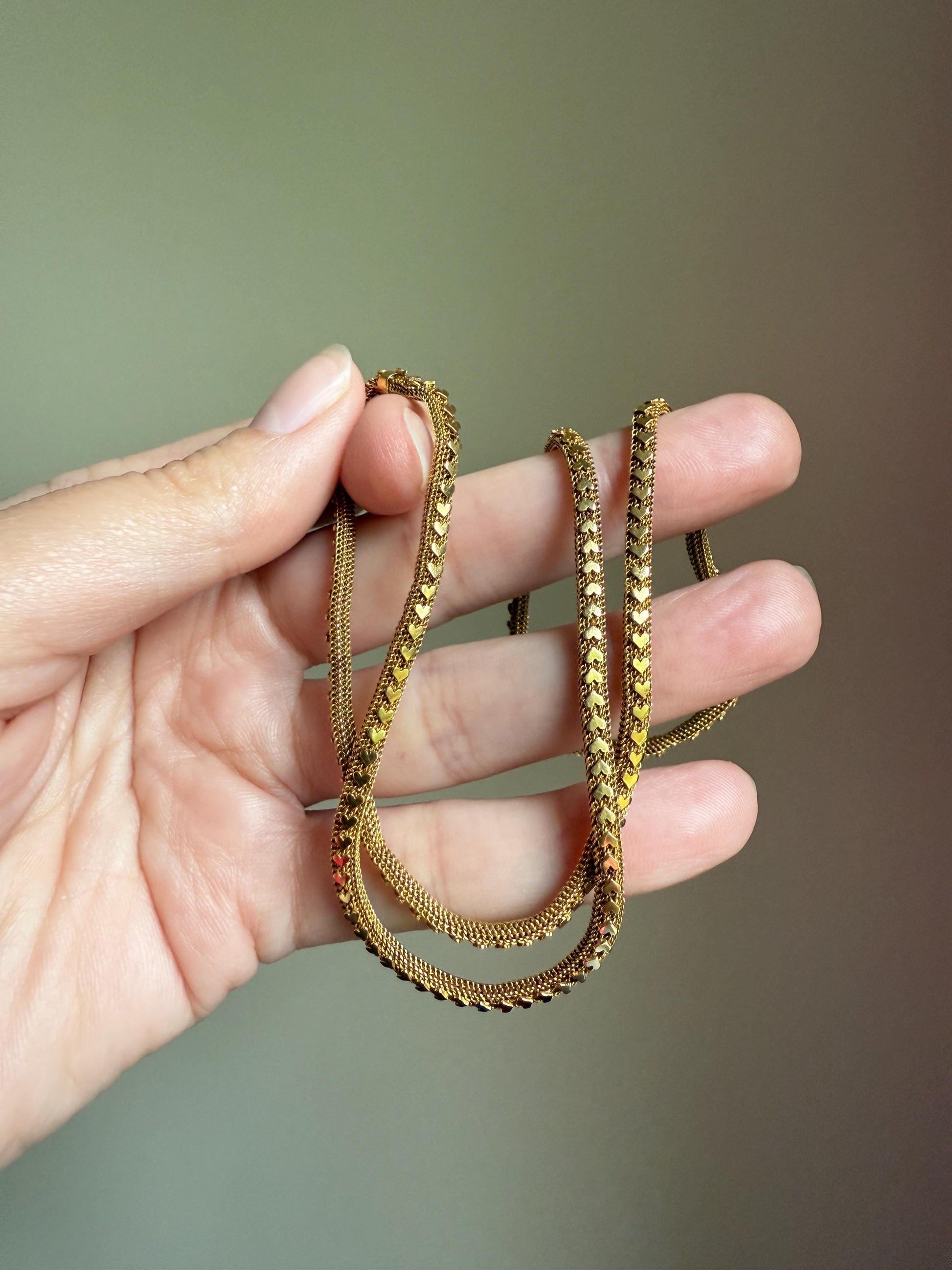 HEARTS Shimmering Applied Figural on Fine Mesh Link Chain French Antique 18g 18k GOLD Solid Tube Book Chain Necklace Wide Neckmess Neckstack