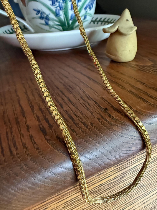 HEARTS Shimmering Applied Figural on Fine Mesh Link Chain French Antique 18g 18k GOLD Solid Tube Book Chain Necklace