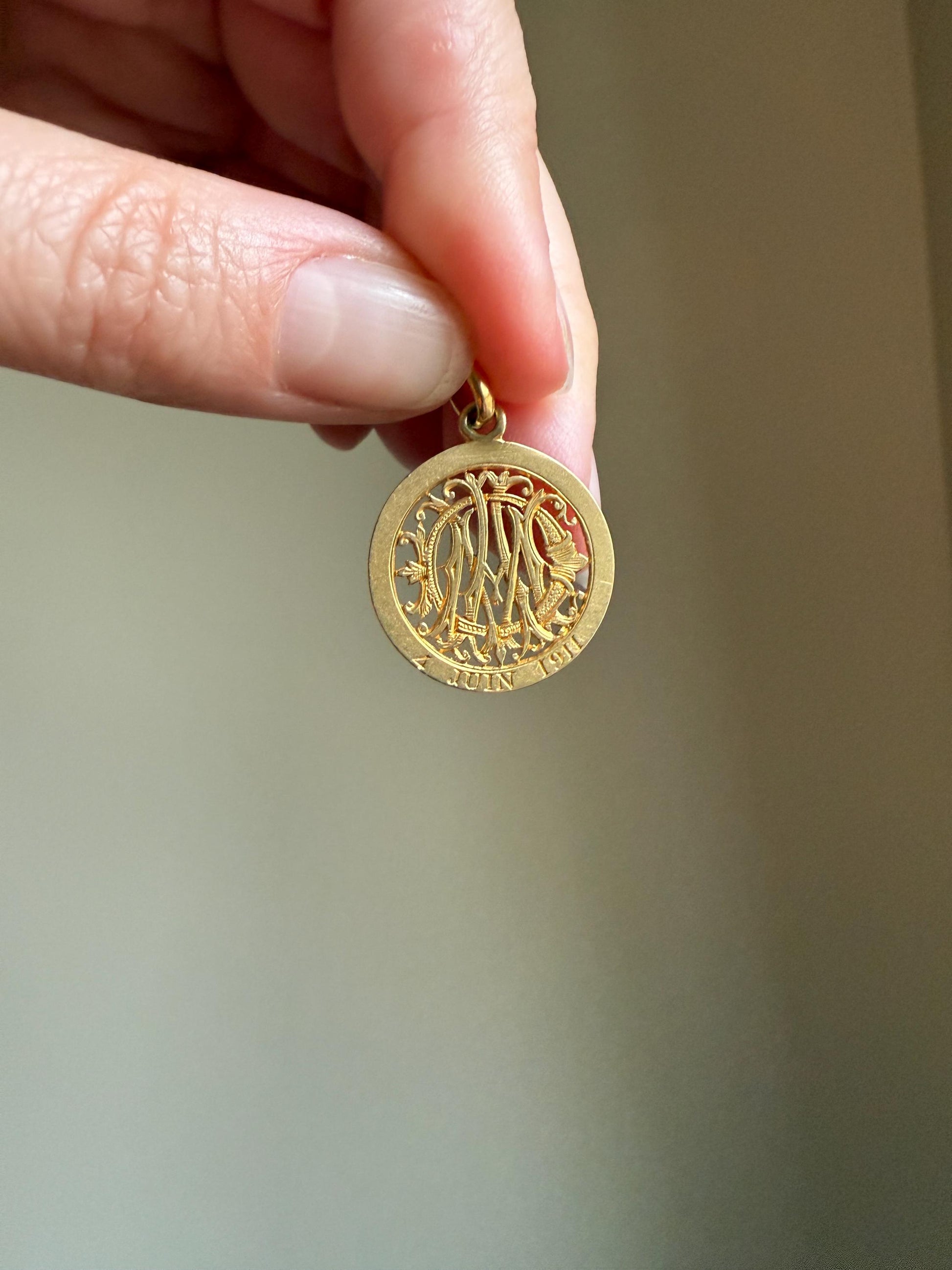 DATED 1911 French Antique Medallion Monogram A M D ? 18k Gold Romantic Gift Belle Epoque Art Nouveau Victorian Ornate Initials June 4 Unisex