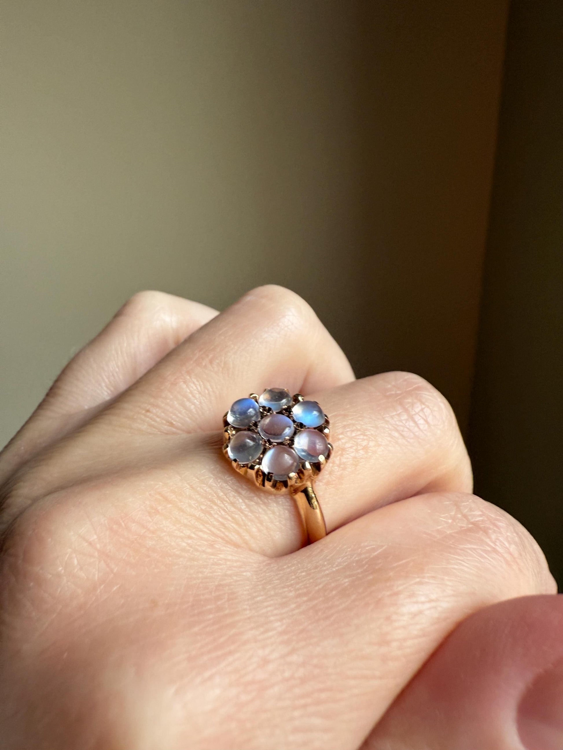 MOONSTONE Daisy Cluster Halo Ring Vintage to Art Deco Antique 14k Gold Seven Stone Blue Flash Chunky Glowing Orbs Unique Romantic Gift Glow