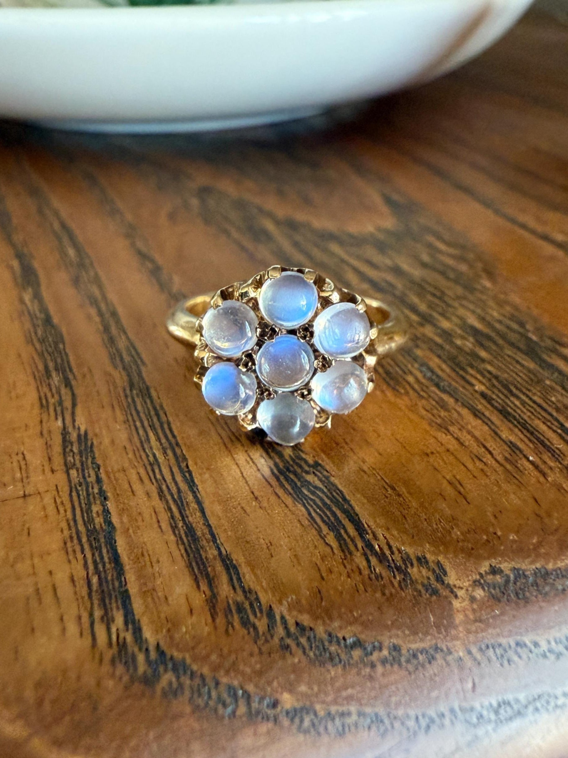 MOONSTONE Daisy Cluster Halo Ring Vintage to Art Deco Antique 14k Gold Seven Stone Blue Flash Chunky Glowing Orbs Unique Romantic Gift Glow