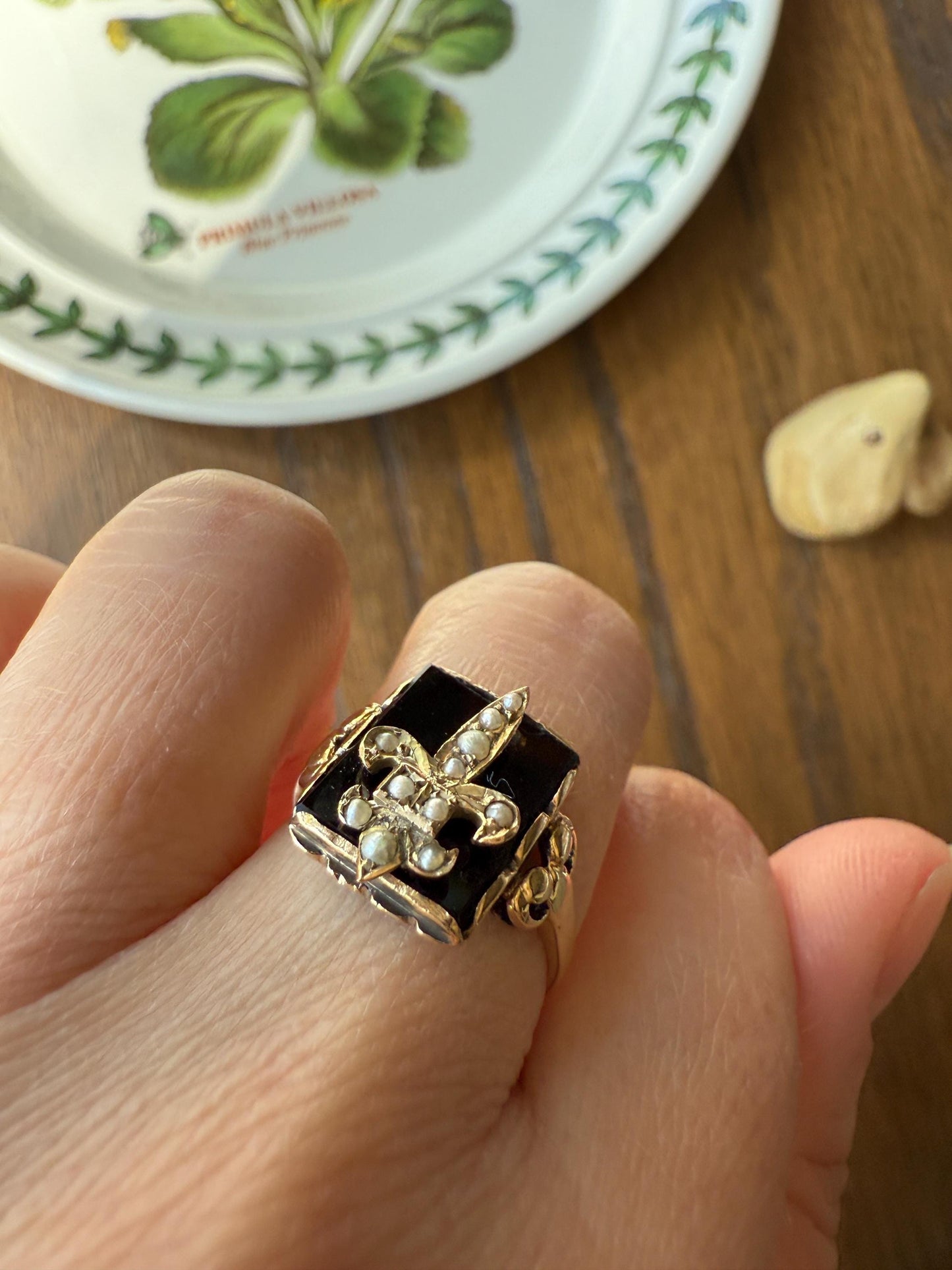 FLEUR De Lis ANTIQUE Figural Black Onyx Ring 10k Gold Figural Unique Gift Art Deco Stacker Flower of the Lily French Symbol Seed Pearl Inlay