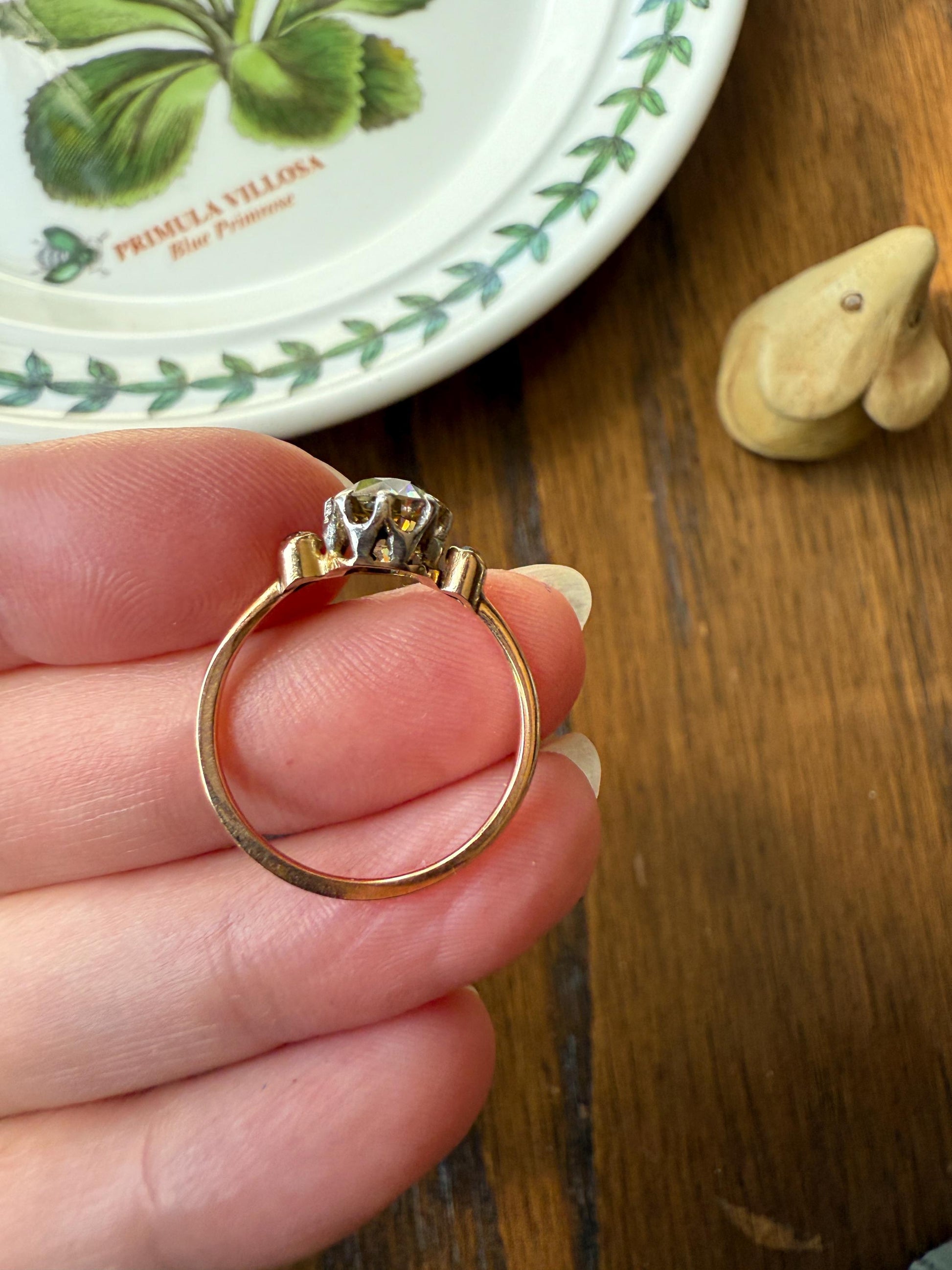 Antique Eye Clean Color Change 1.5 Carat Tdw Antique Fancy Champagne Green Yellow Old Mine Cut DIAMOND Solitaire Ring Three Stone 18k Gold