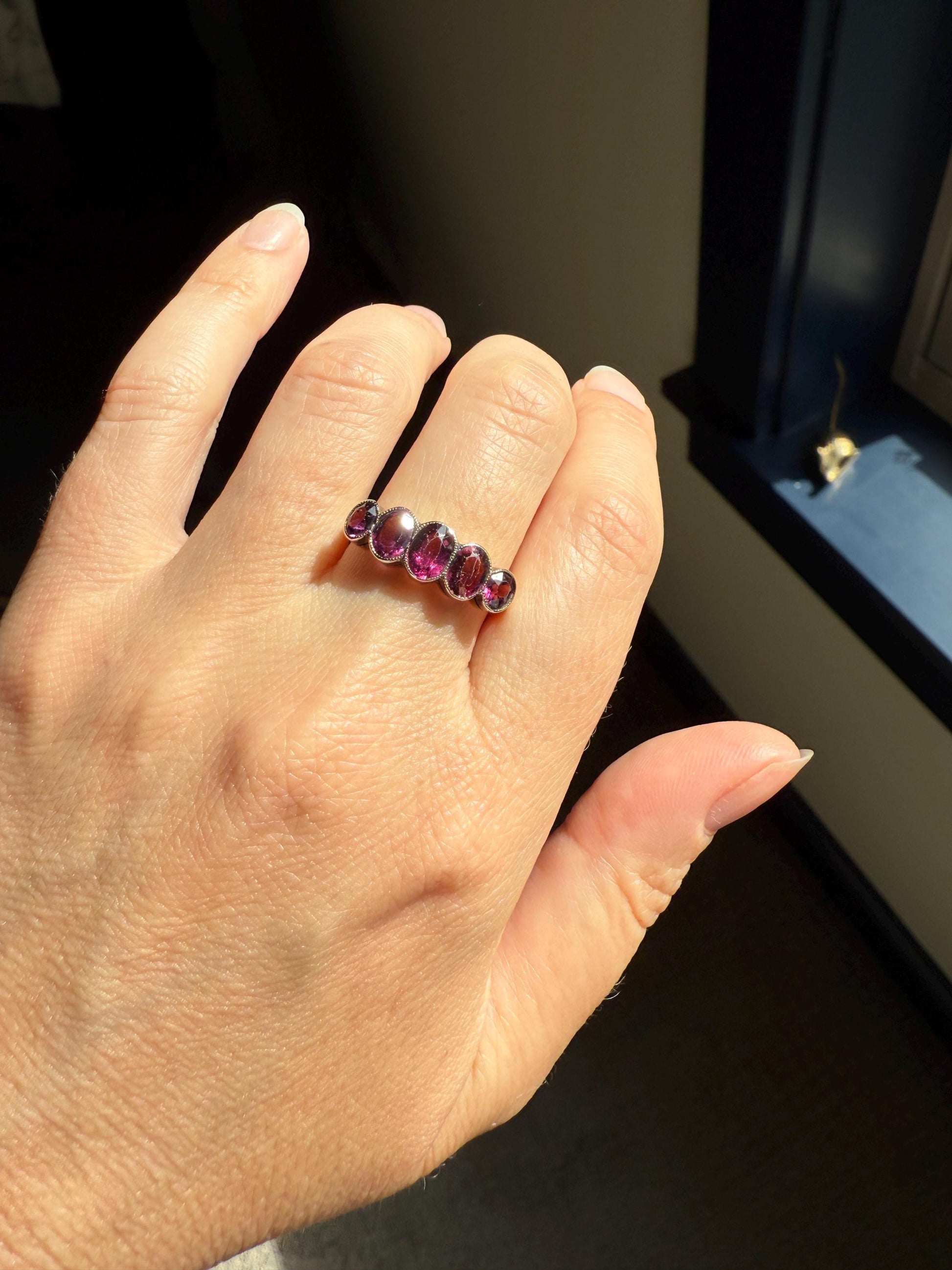 Antique Almandine GARNET Five Stone Oval Stacker Band 10k Gold Ring Purple Colorful Geometric Romantic Gift Juicy Berry Color Graduating