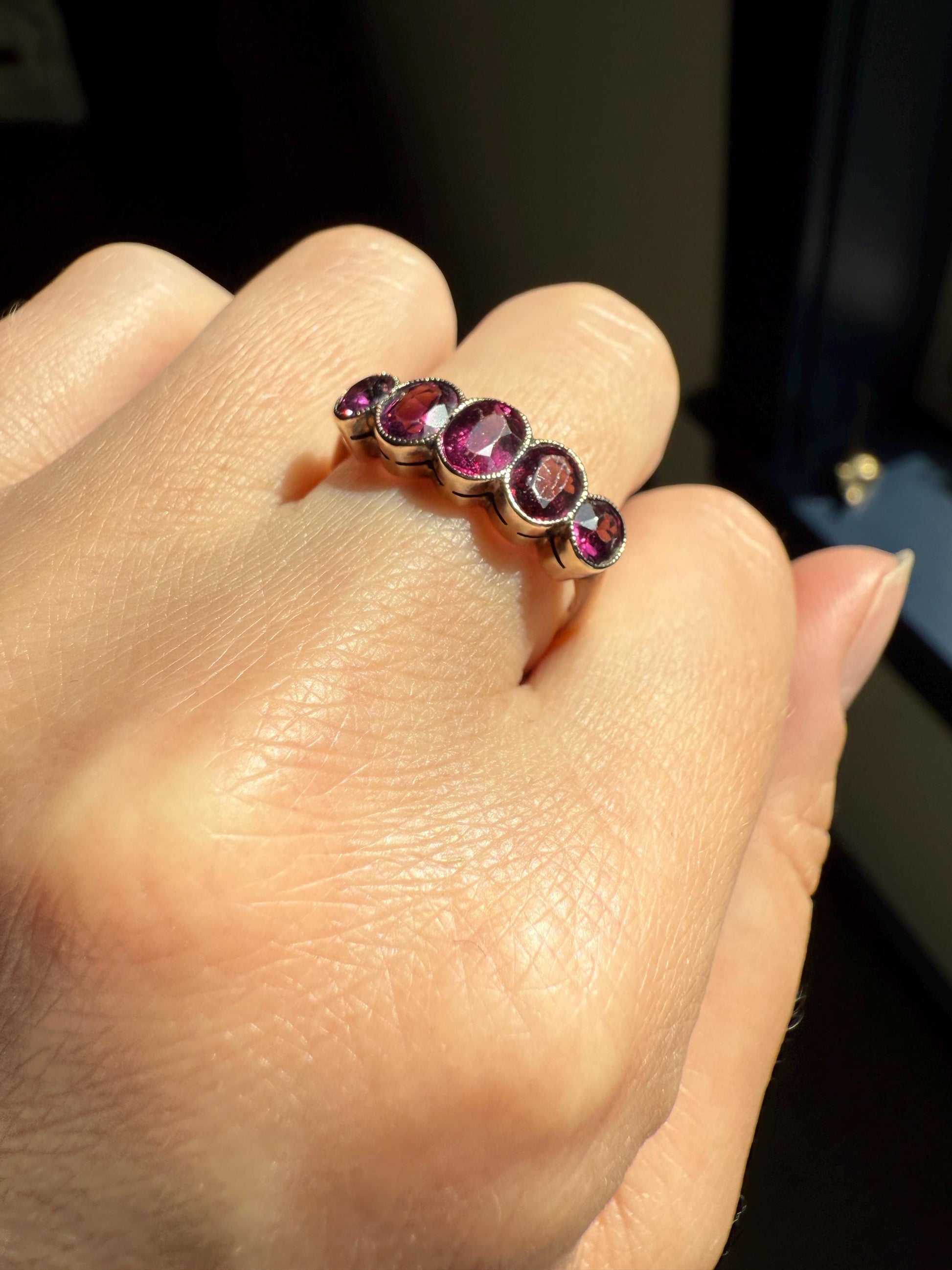 Antique Almandine GARNET Five Stone Oval Stacker Band 10k Gold Ring Purple Colorful Geometric Romantic Gift Juicy Berry Color Graduating