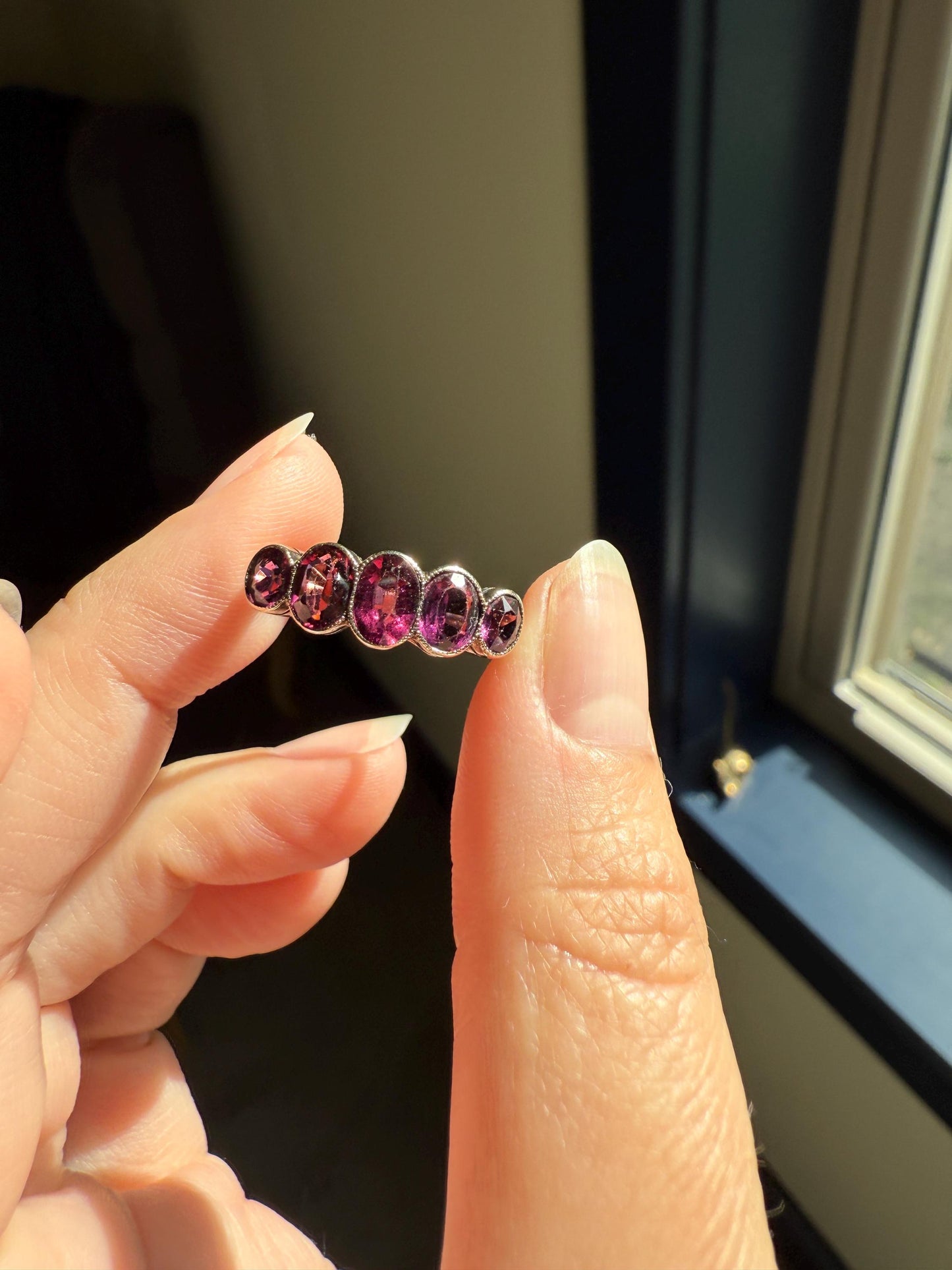 Antique Almandine GARNET Five Stone Oval Stacker Band 10k Gold Ring Purple Colorful Geometric Romantic Gift Juicy Berry Color Graduating