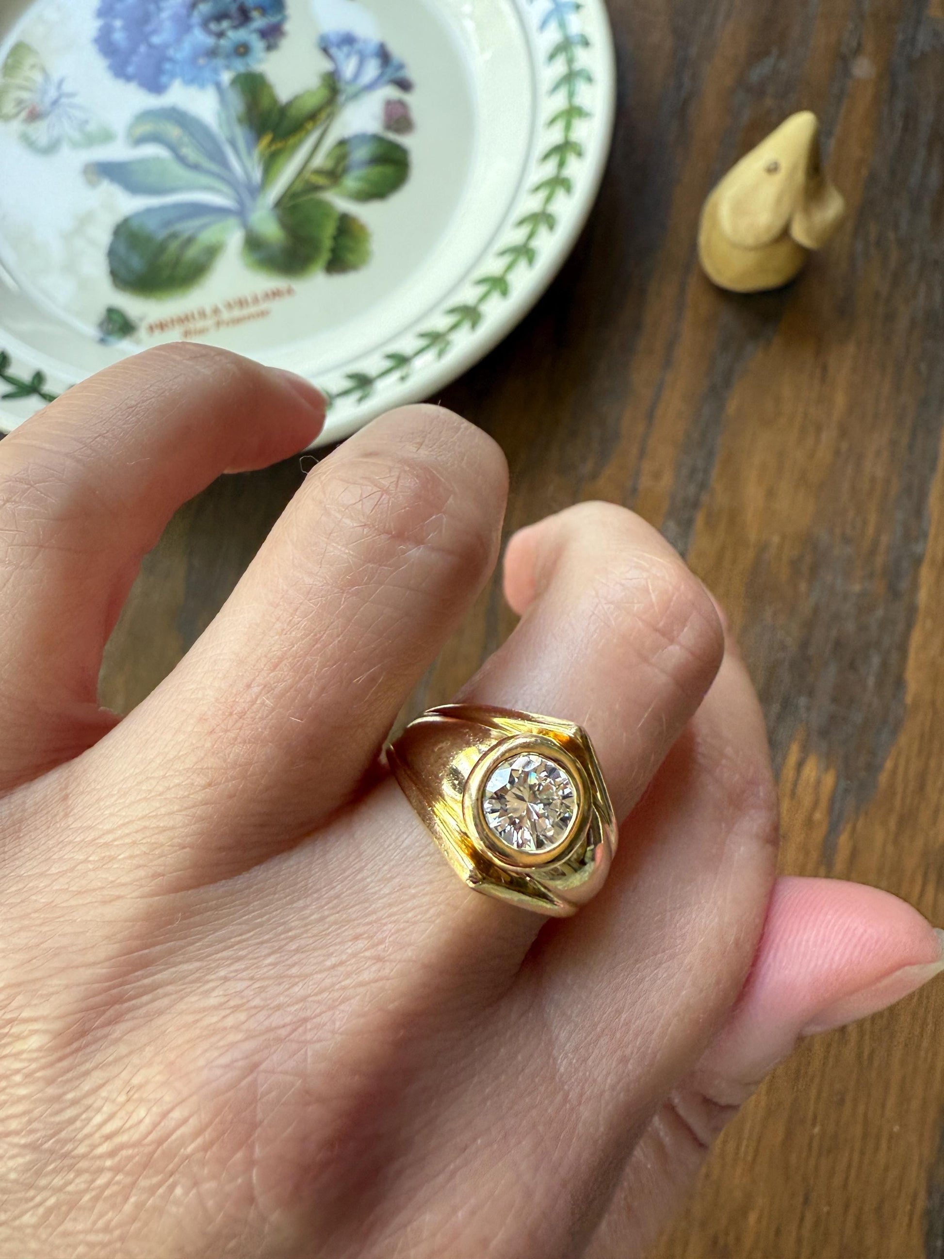 Vintage 1 Carat VVS1 A+ Quality DIAMOND Chevron Ring With DATED RECEIPT French 18k Gold Unisex Gypsy Solitaire Chunky Wide Band Stacker