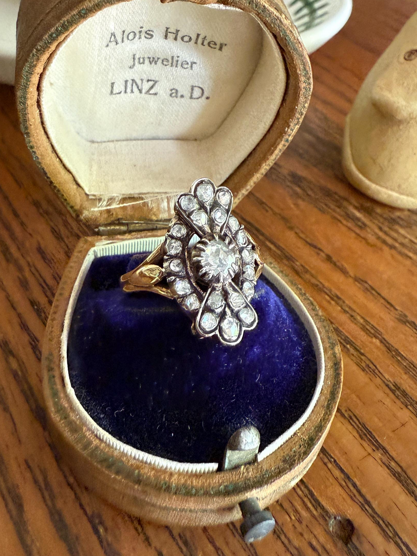 Scalloped Cluster Antique Spanish Iberian Rose Cut Diamond Ring Oval Floral Sunburst Domed Back 18k Gold Silver