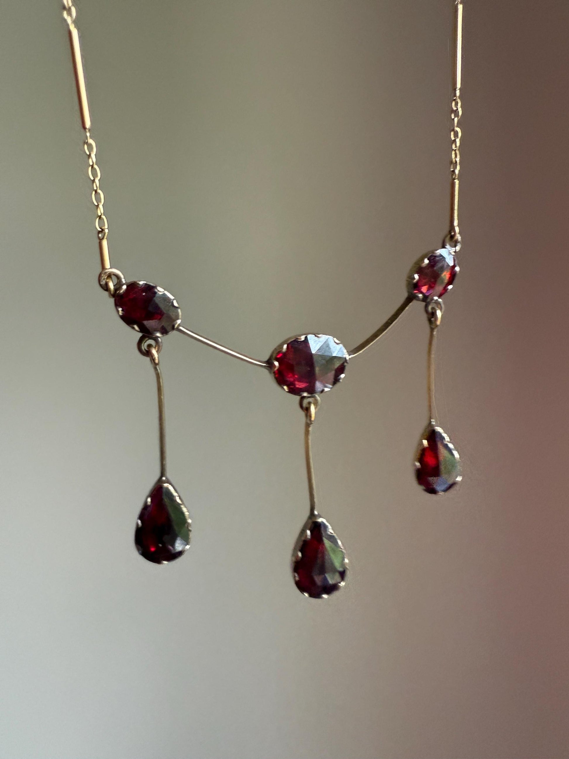 Perpignan GARNET Festoon Necklace Drapery Chain 18k Gold Bezel Set Rose Cut Closed Back Almandine Glowing