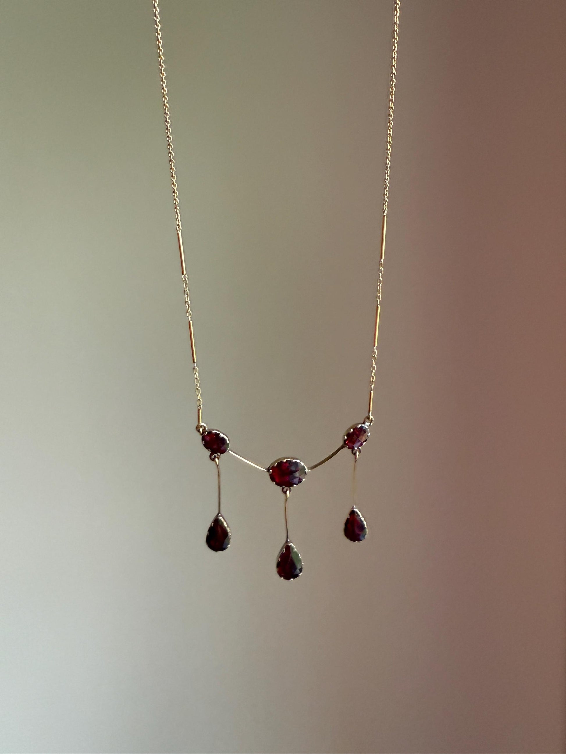 Perpignan GARNET Festoon Necklace Drapery Chain 18k Gold Bezel Set Rose Cut Closed Back Almandine Glowing