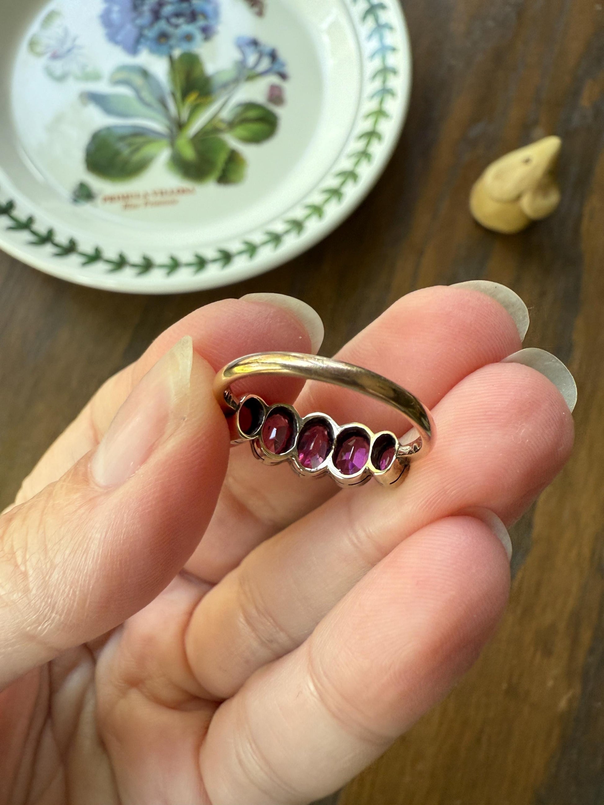 Antique Almandine GARNET Five Stone Oval Stacker Band 10k Gold Ring Purple Colorful Geometric Romantic Gift Juicy Berry Color Graduating