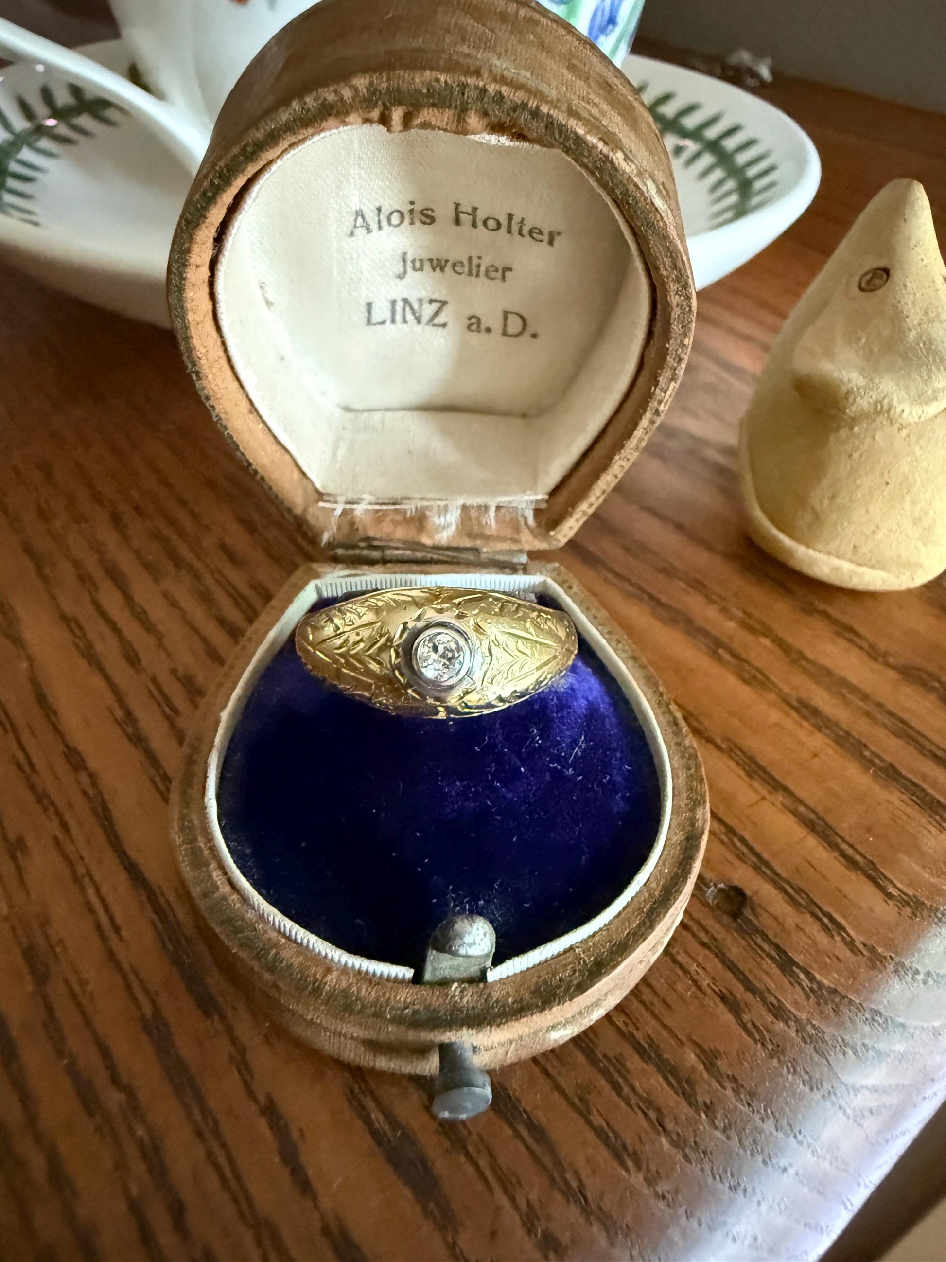 Ornate Vintage Old Brilliant Cut Diamond Engraved Domed Gypsy Ring Sturdy 6.6g 18k Gold Chunky Band Unisex Stacker Man or Woman Unique Gift