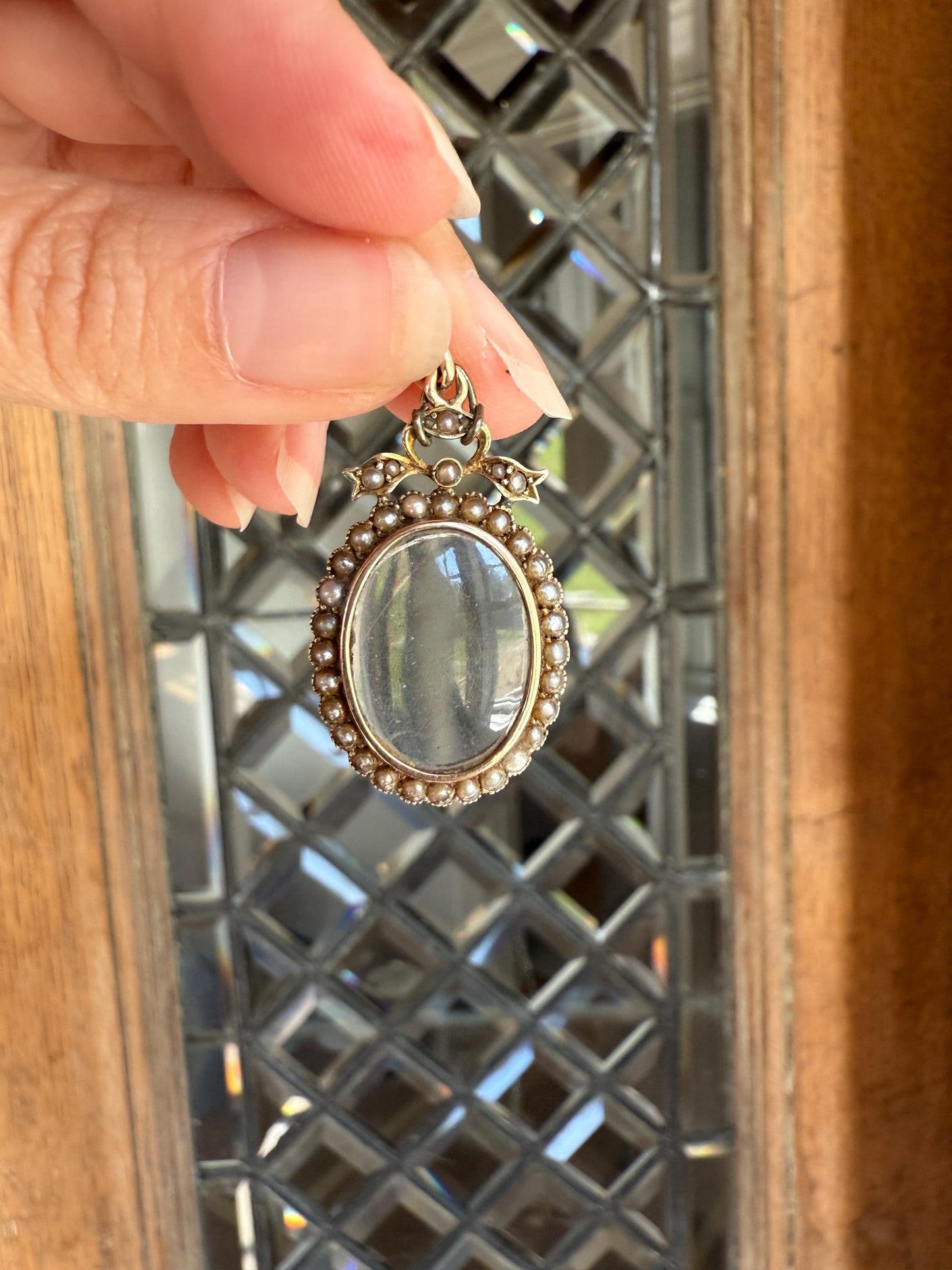 BOW Ribbon Crowned Oval Antique LOCKET Pendant VICTORIAN Era with Pearl Halo & Opening Back 9k Gold Romantic Gift Sweet Double Glass