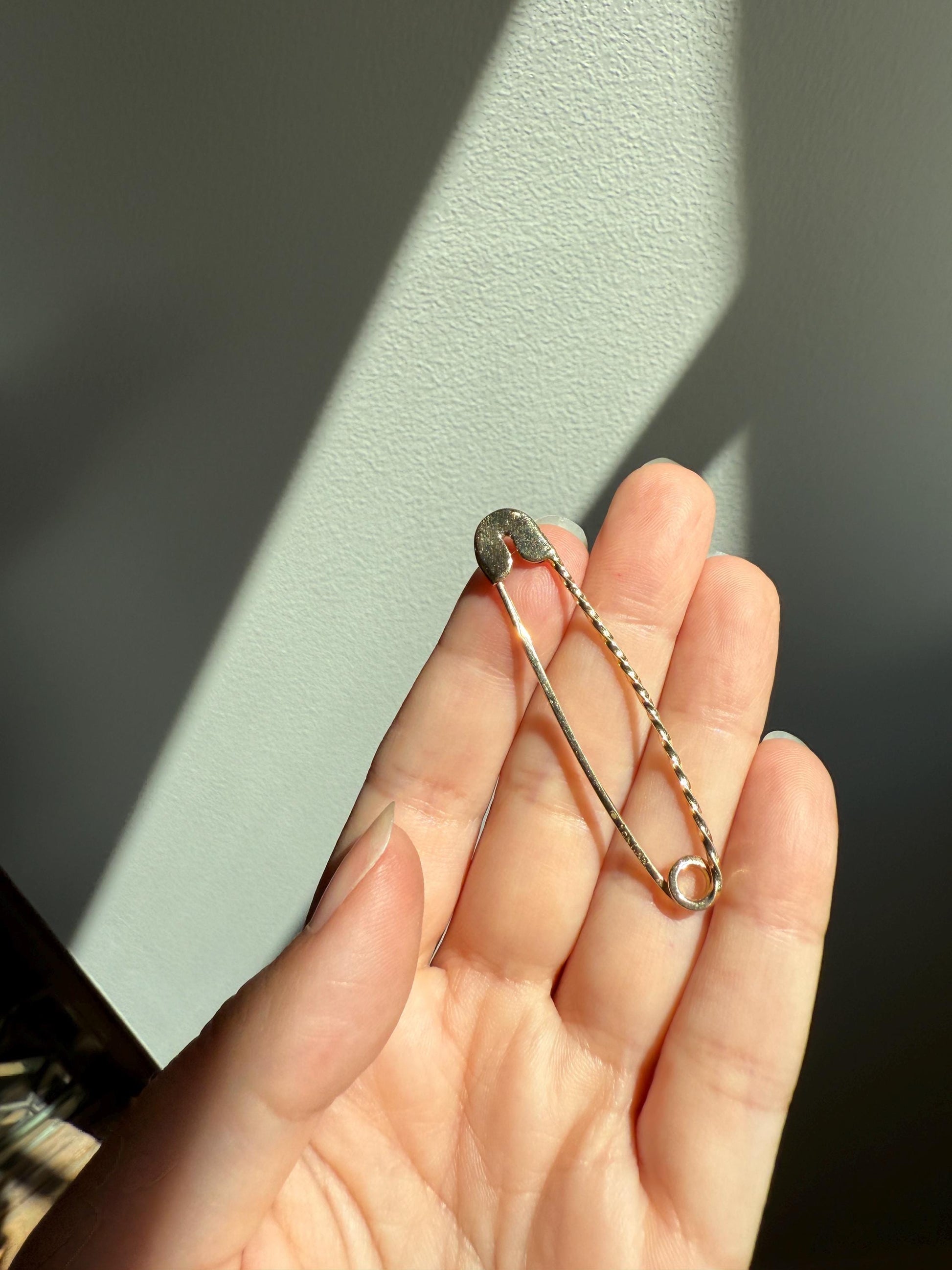 LARGE Vintage Safety Pin Brooch Figural 18k Gold Braided Bar Pendant Charm Holder Extender Connector Parts