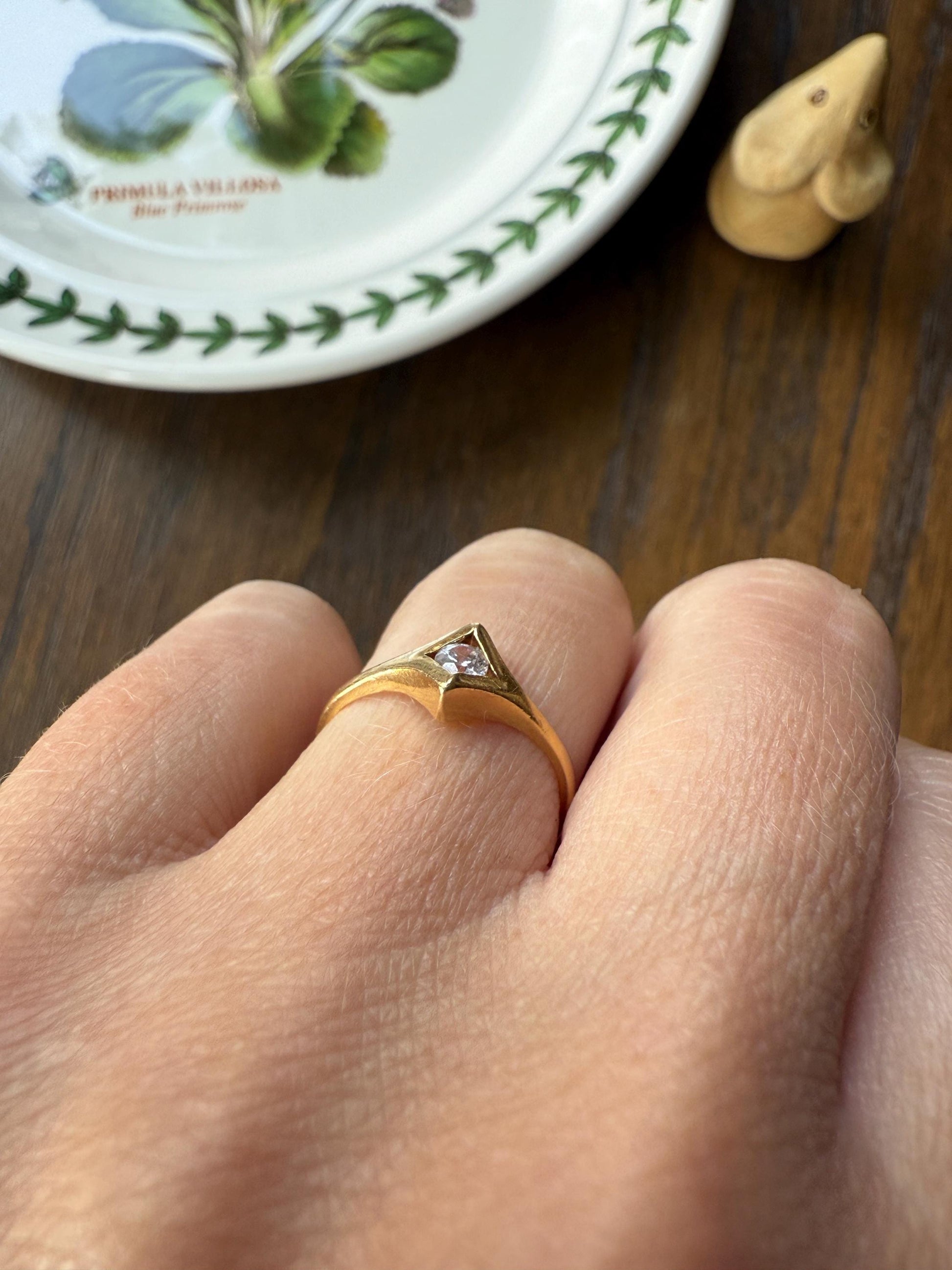 CHEVRON Diamond Shaped Face 18k Gold Cubic Zirconia French Vintage Ring Pinky Midi Stacker Minimalist Geometric Dainty