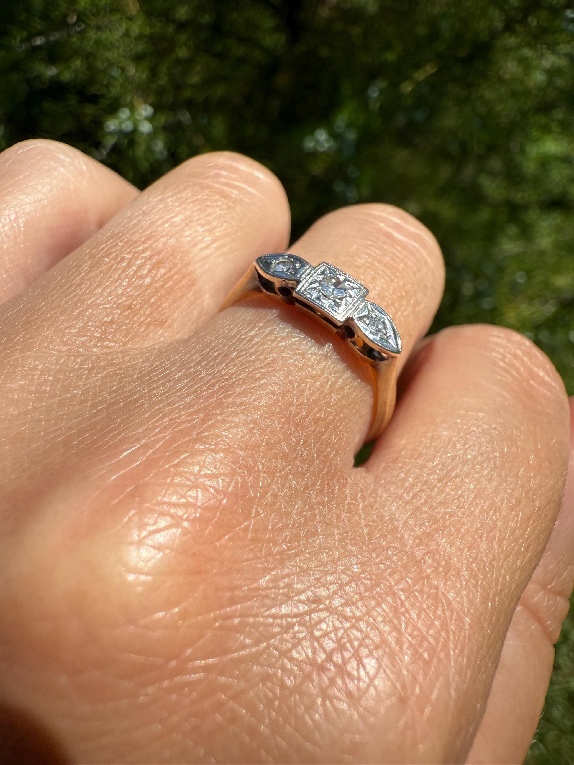 Three Stone Diamond Starburst Bezel Antique Art Deco Skinny Wedding Band 9k Gold Platinum Solid Stacker Ring Single Cut Dainty Engagement