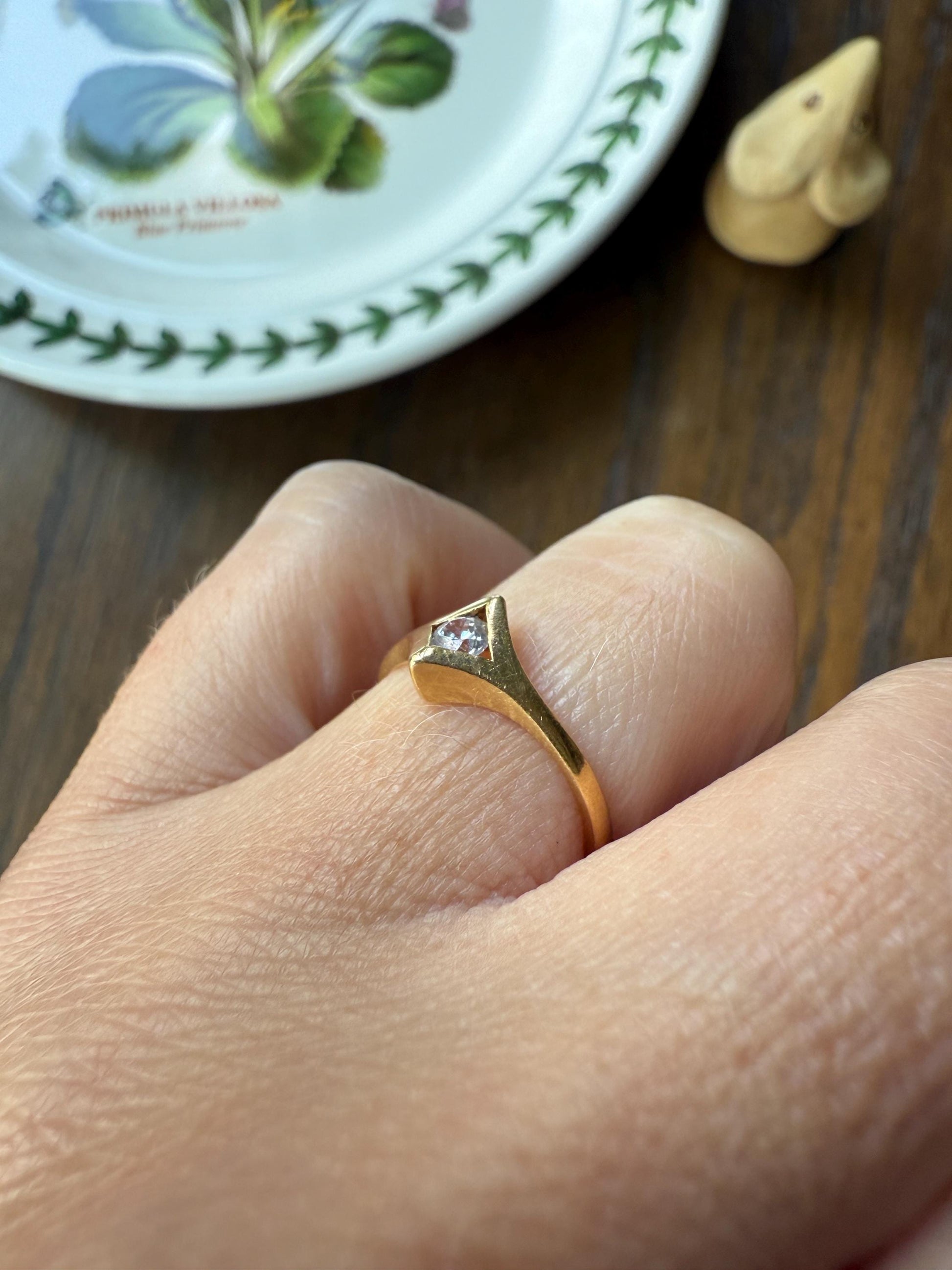 CHEVRON Diamond Shaped Face 18k Gold Cubic Zirconia French Vintage Ring Pinky Midi Stacker Minimalist Geometric Dainty
