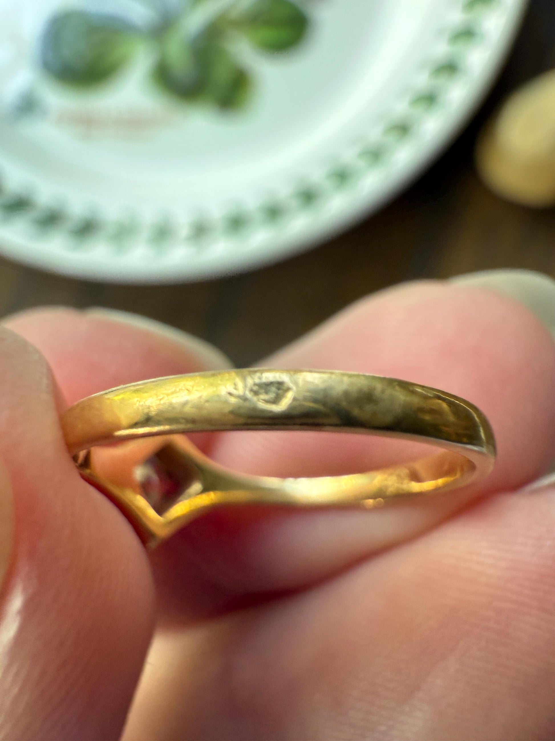 CHEVRON Diamond Shaped Face 18k Gold Cubic Zirconia French Vintage Ring Pinky Midi Stacker Minimalist Geometric Dainty